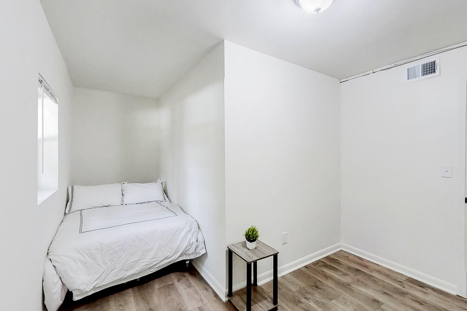 bedroom, detected: bed