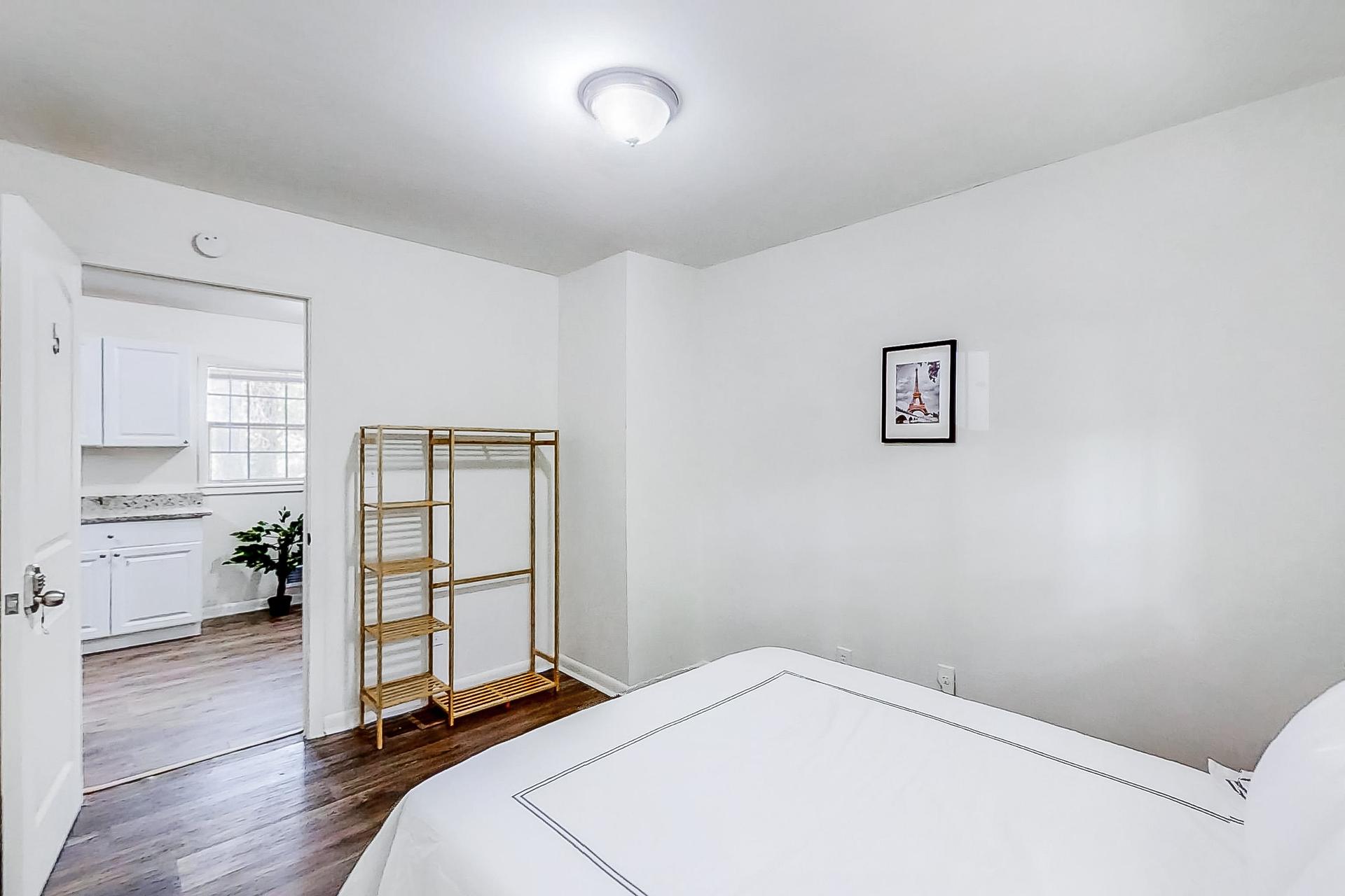 bedroom, detected: bed