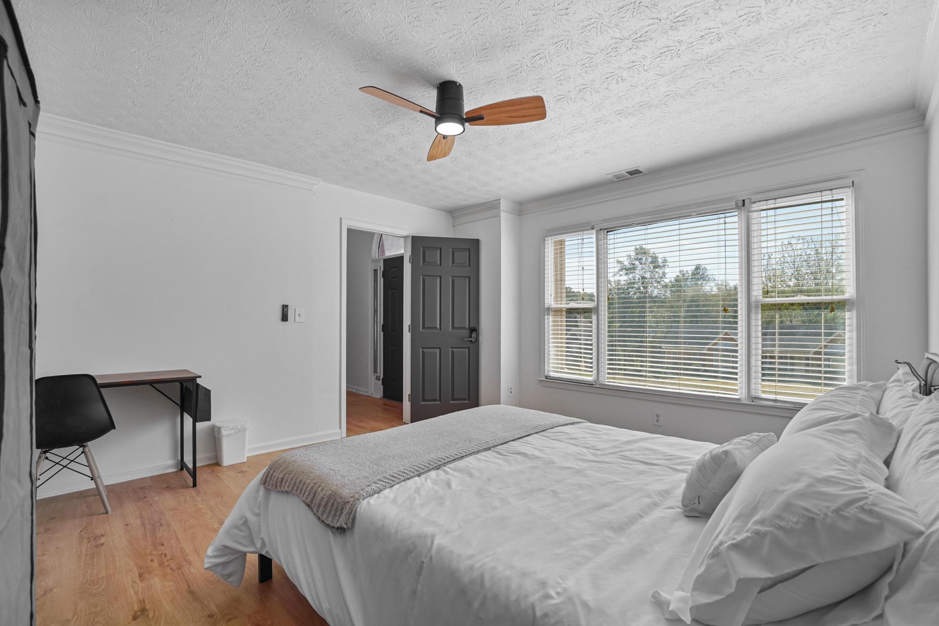 PadMates must bring their own bed linens.