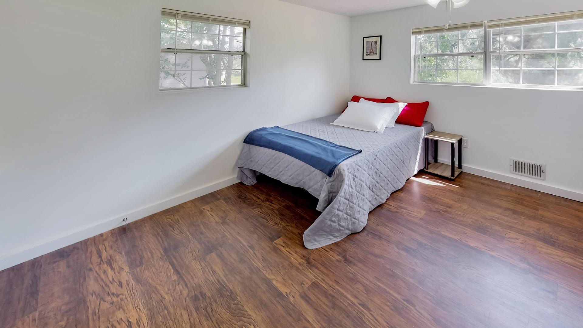 bedroom, detected: bed