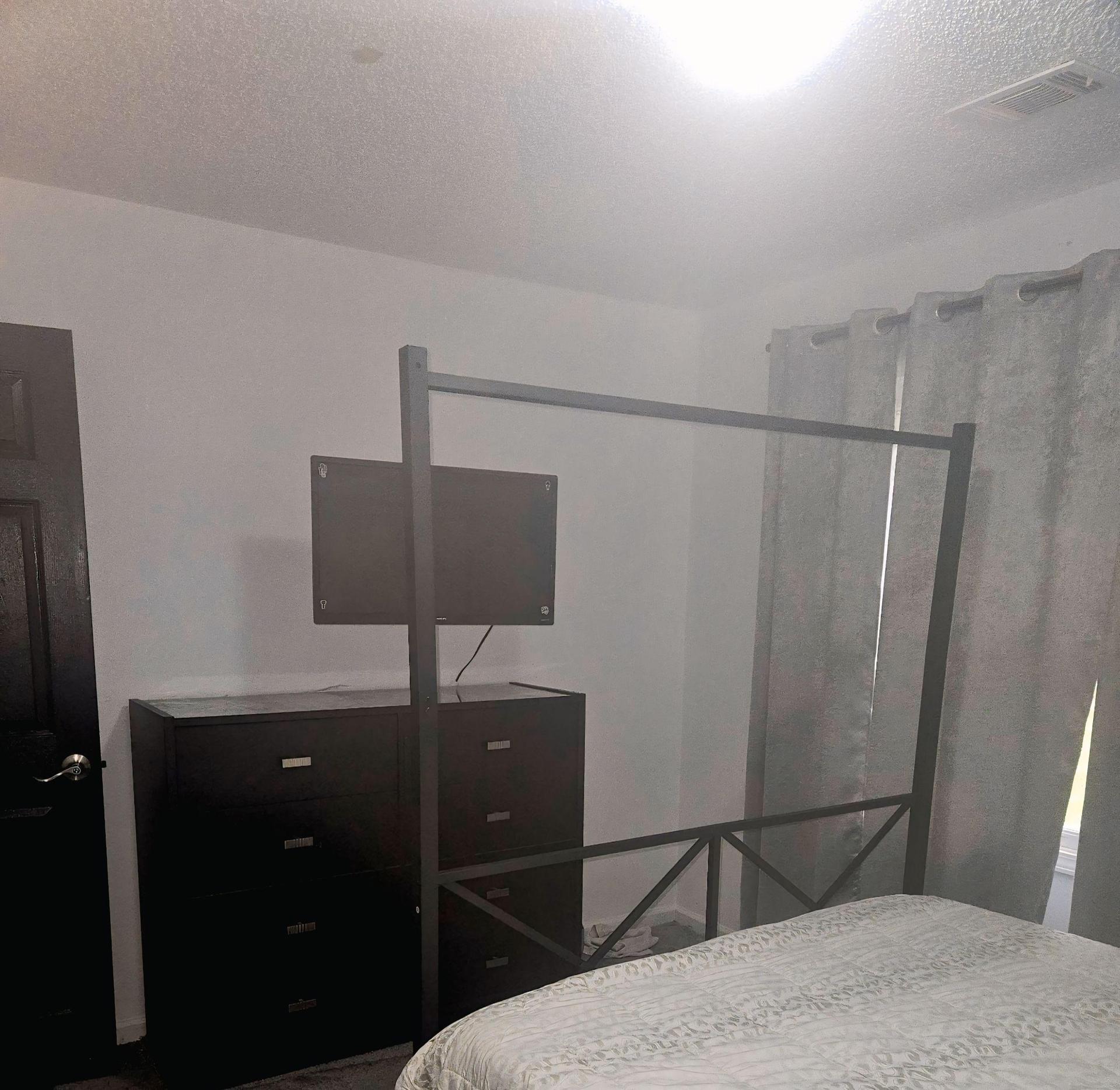Tv & Dresser