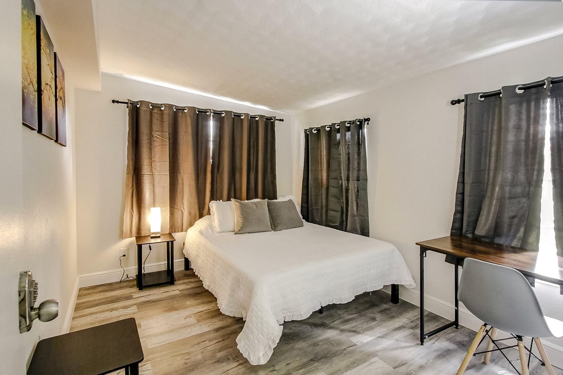bedroom, detected: bed