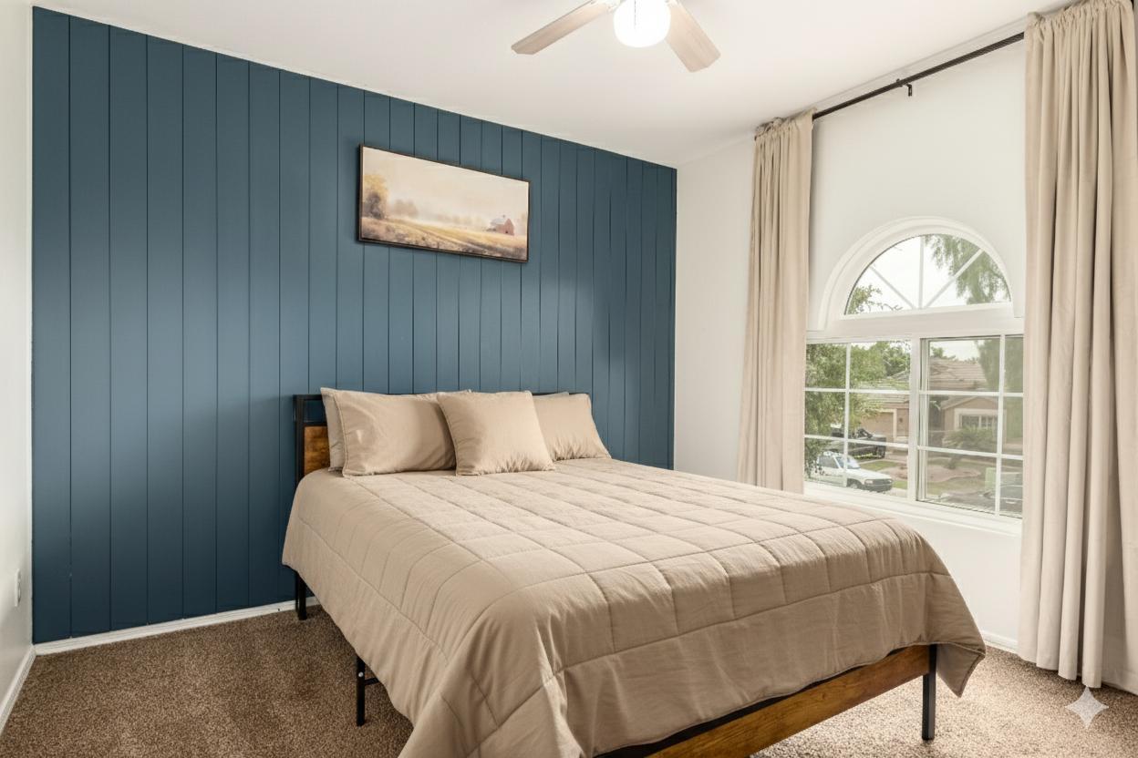 Nice sized bedroom. Light and bright