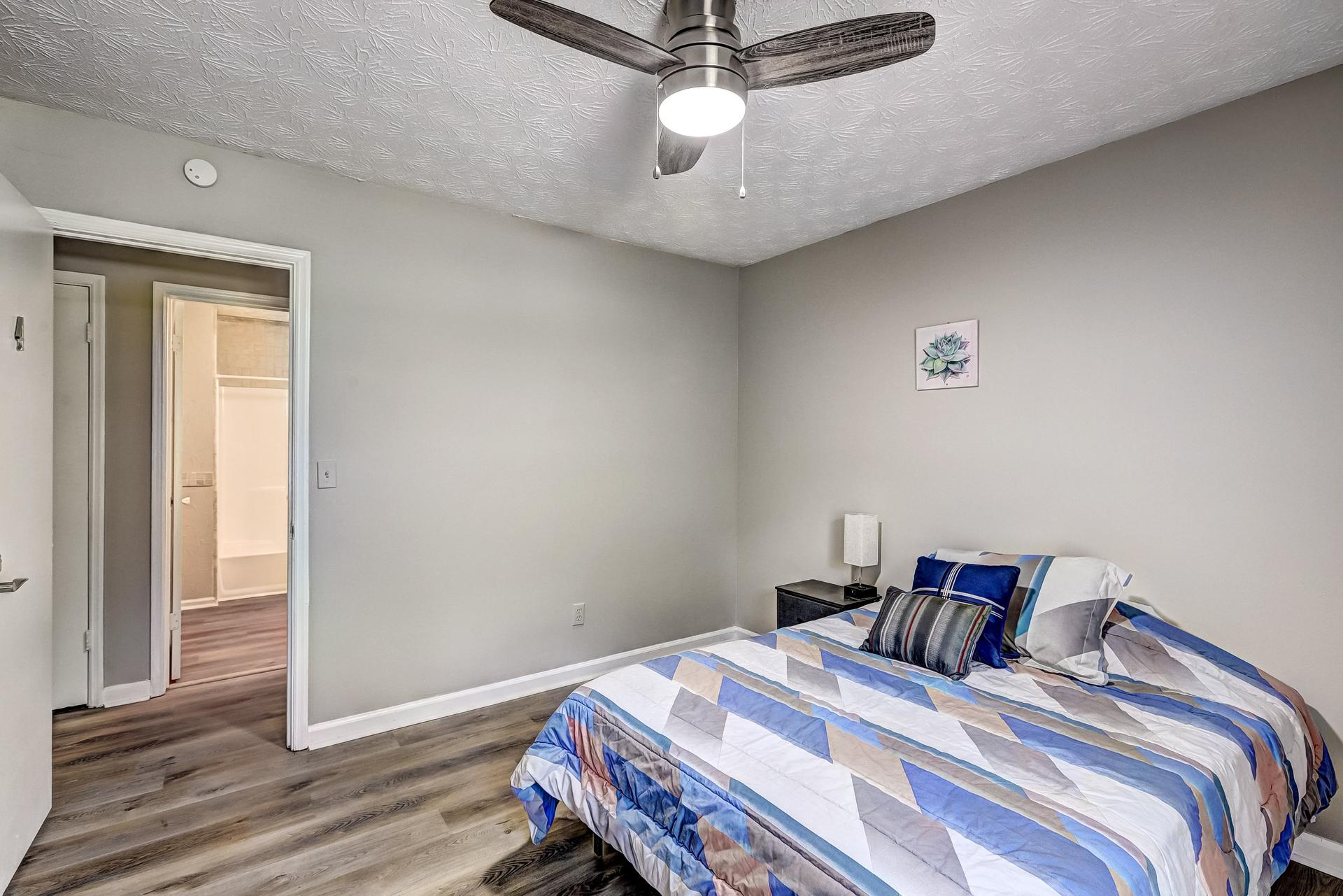 bedroom, detected: ceiling fan, bed