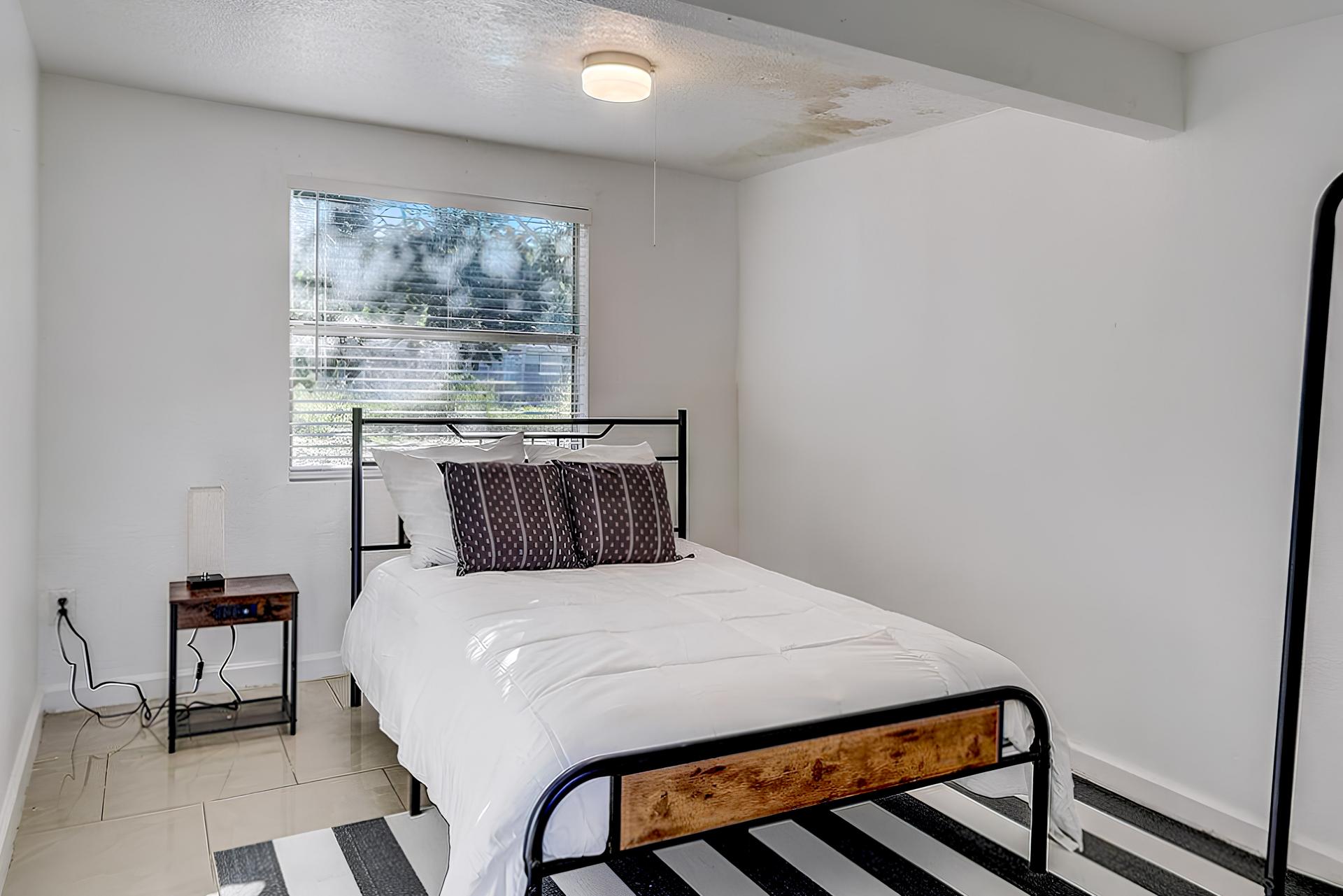 bedroom, detected: bed