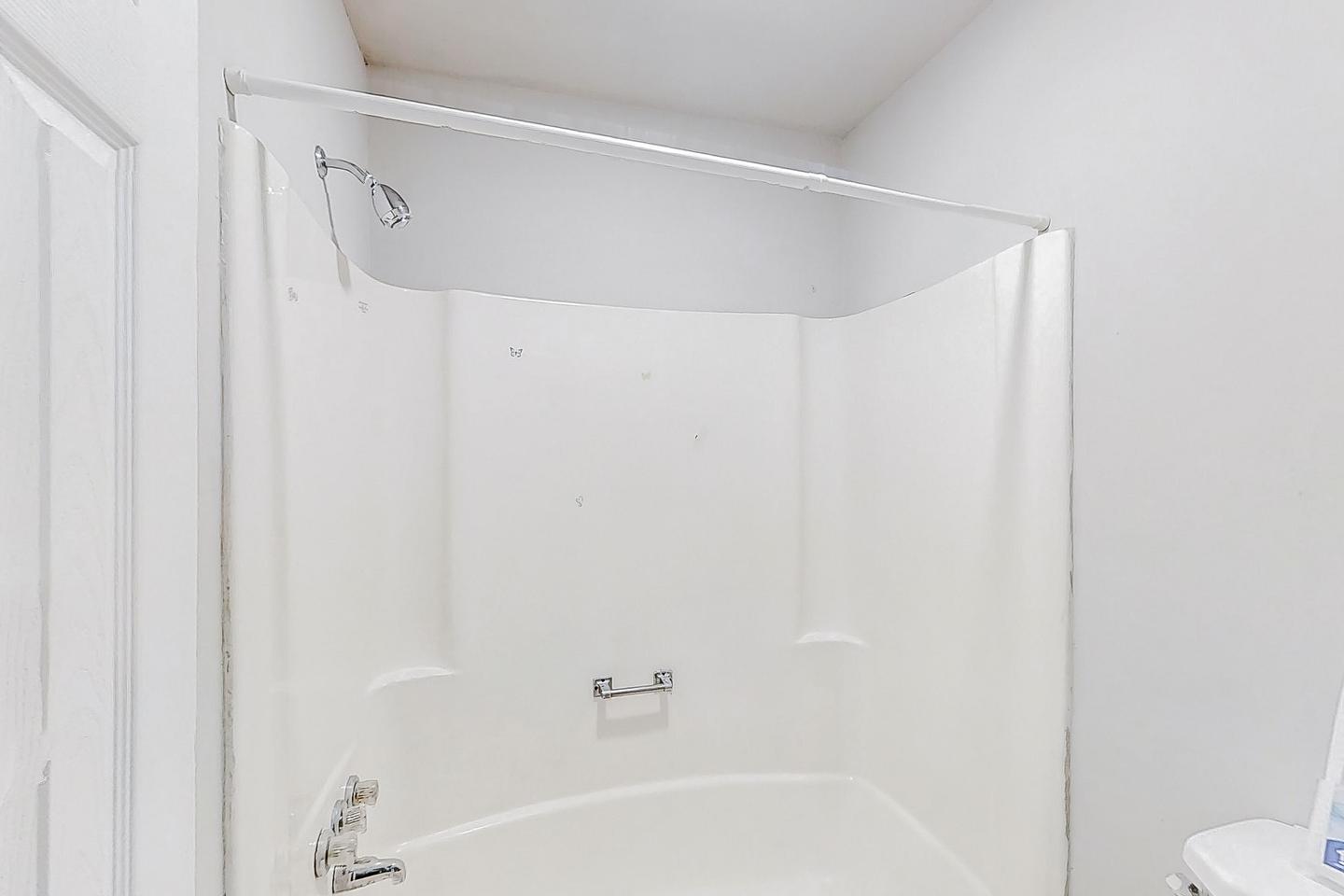 Bathroom(s)