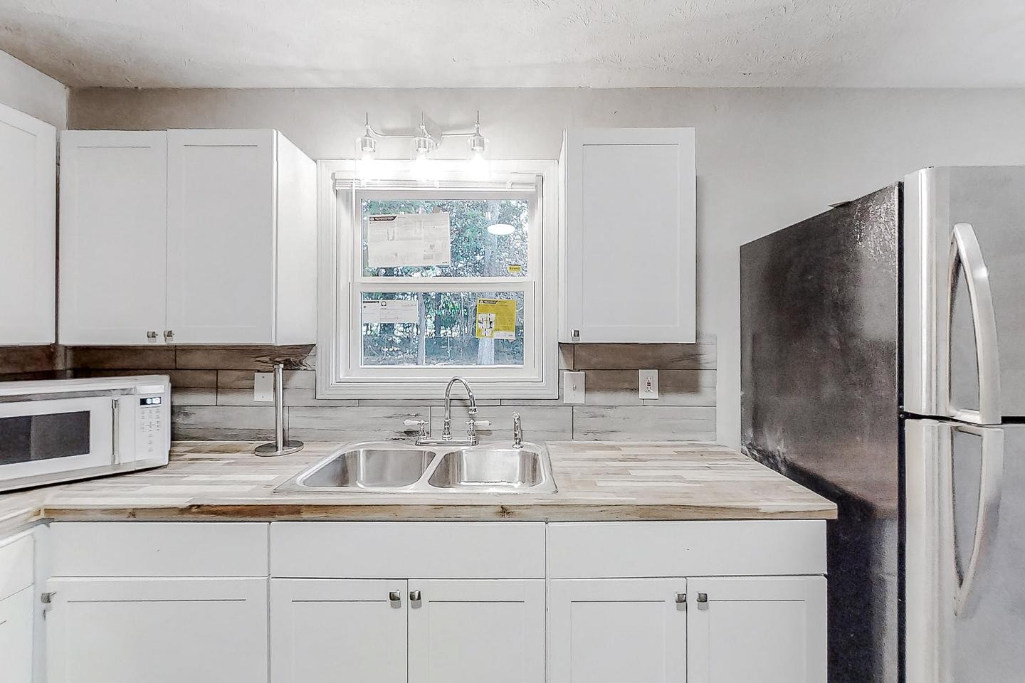 Common spaces including the kitchen