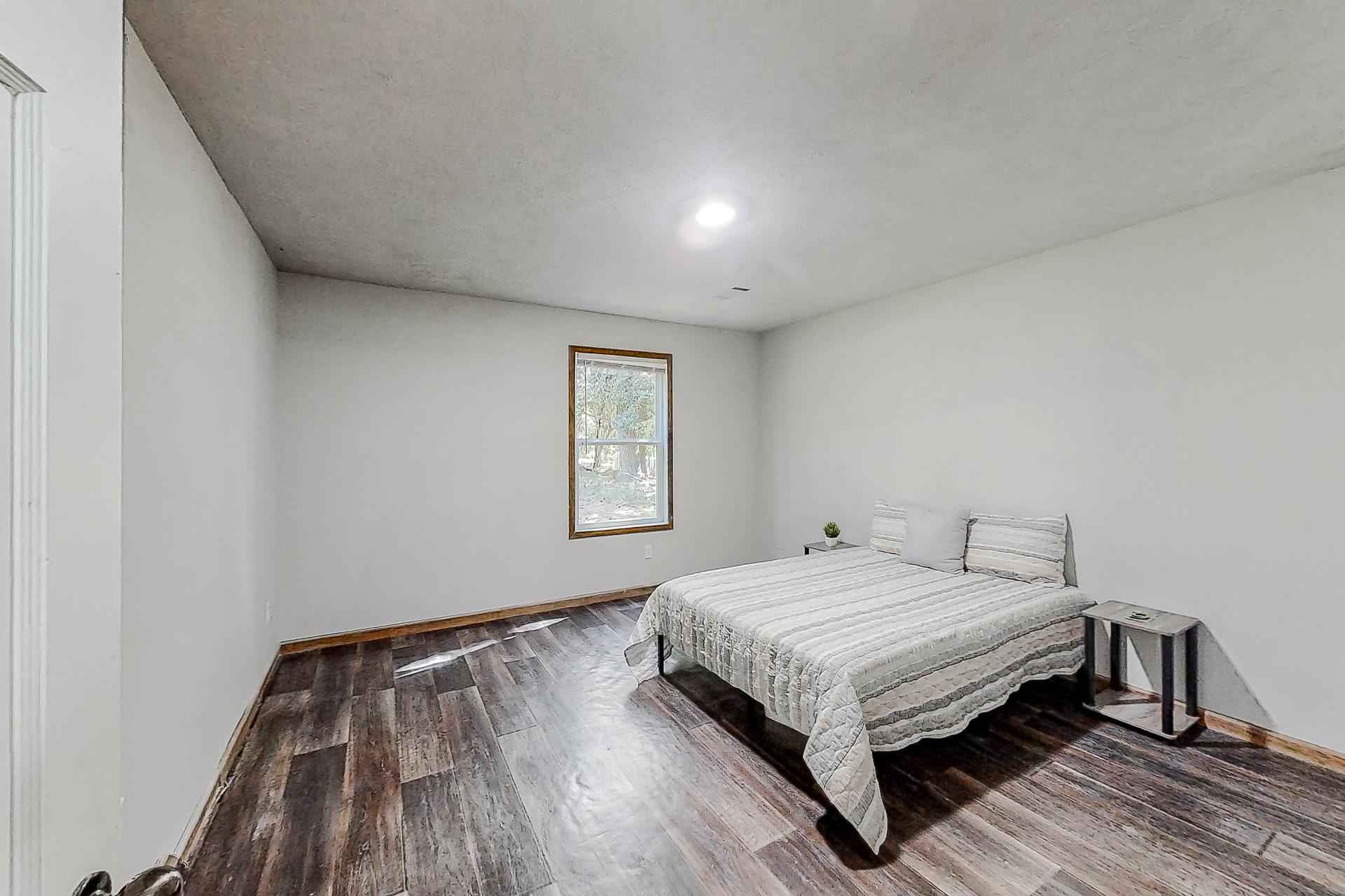 bedroom, detected: bed