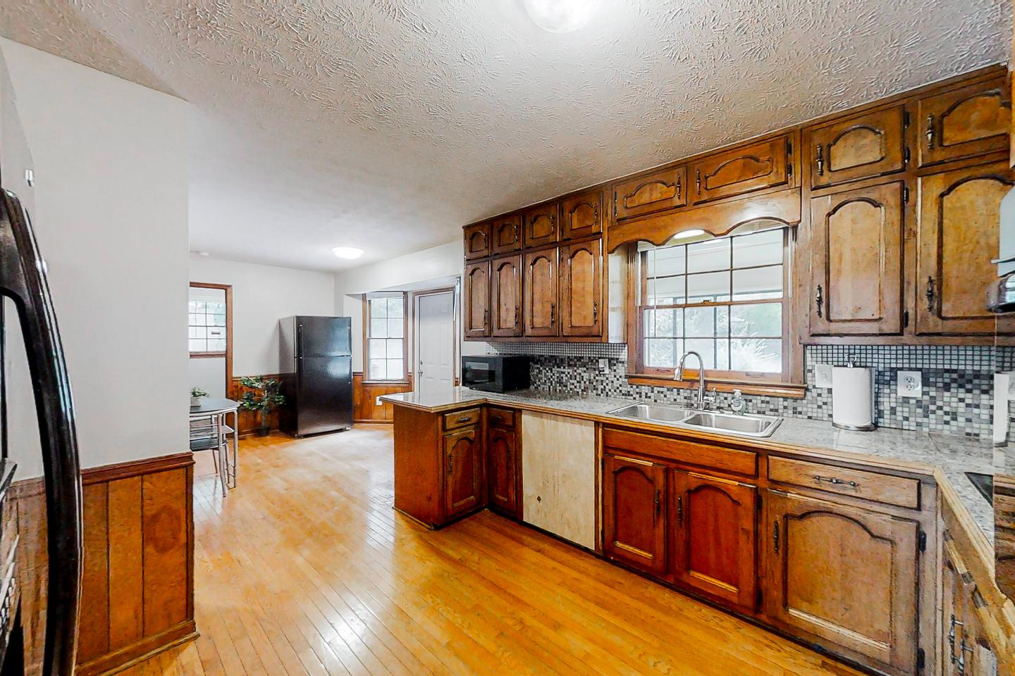 Common spaces including the kitchen