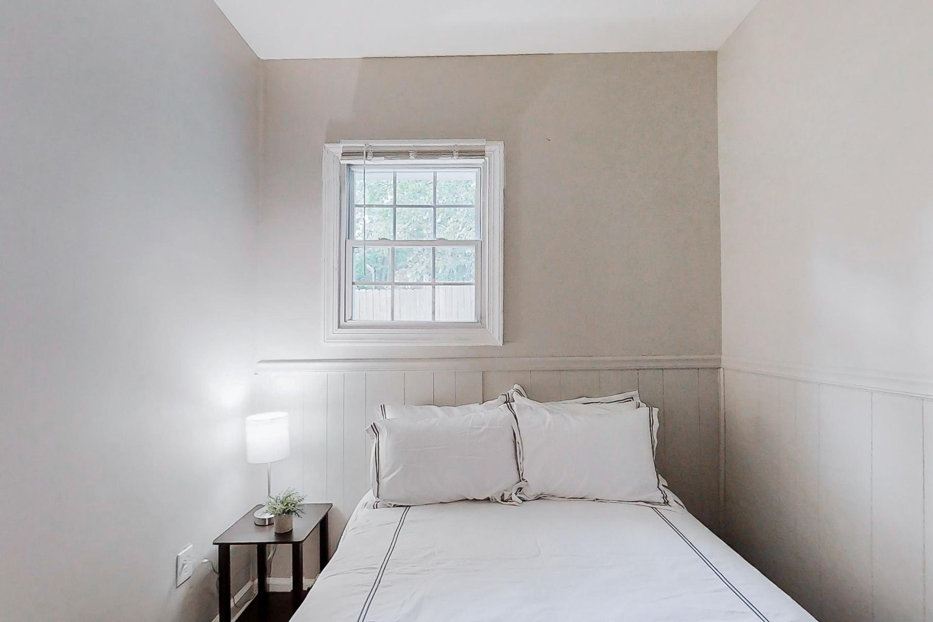 bedroom, detected: bed