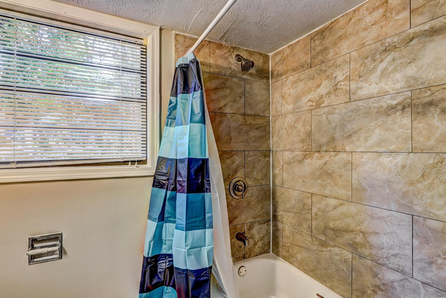 Bathroom(s)