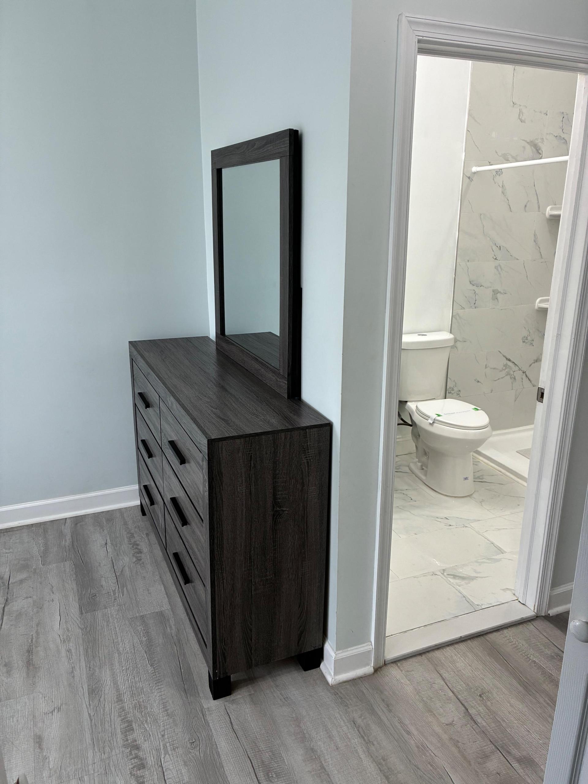 Master bedroom walk in private bathroom