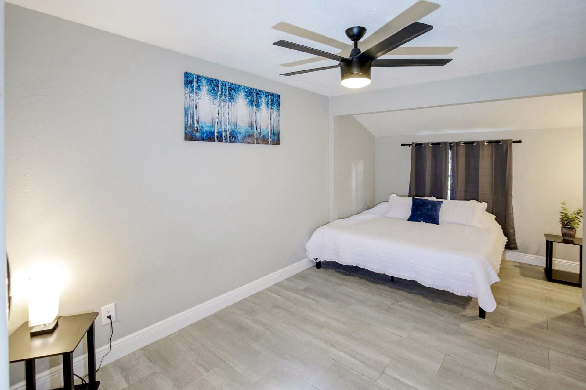 bedroom, detected: ceiling fan, bed, window blind