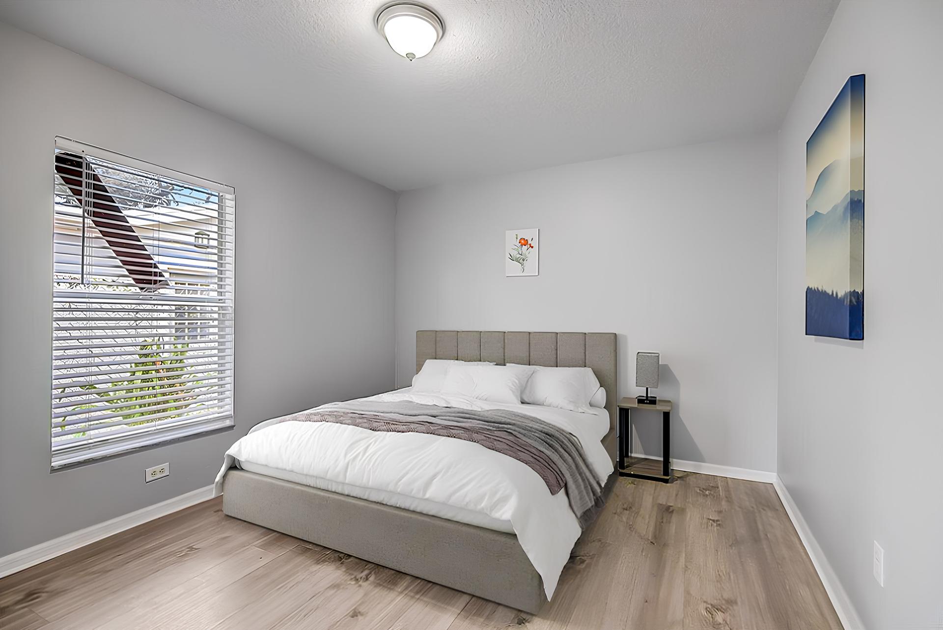 bedroom, detected: bed, window blind