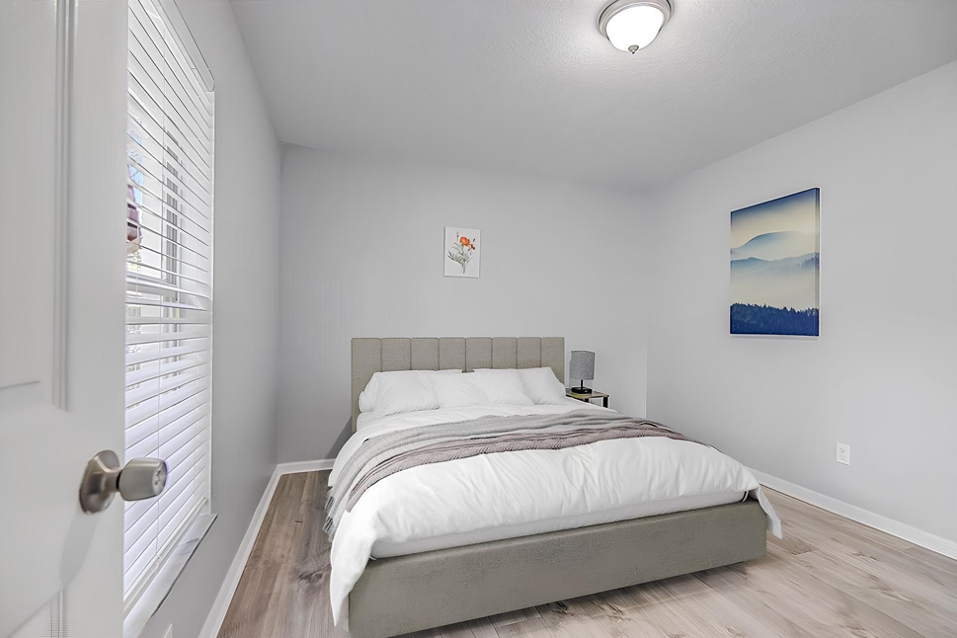 bedroom, detected: bed, window blind