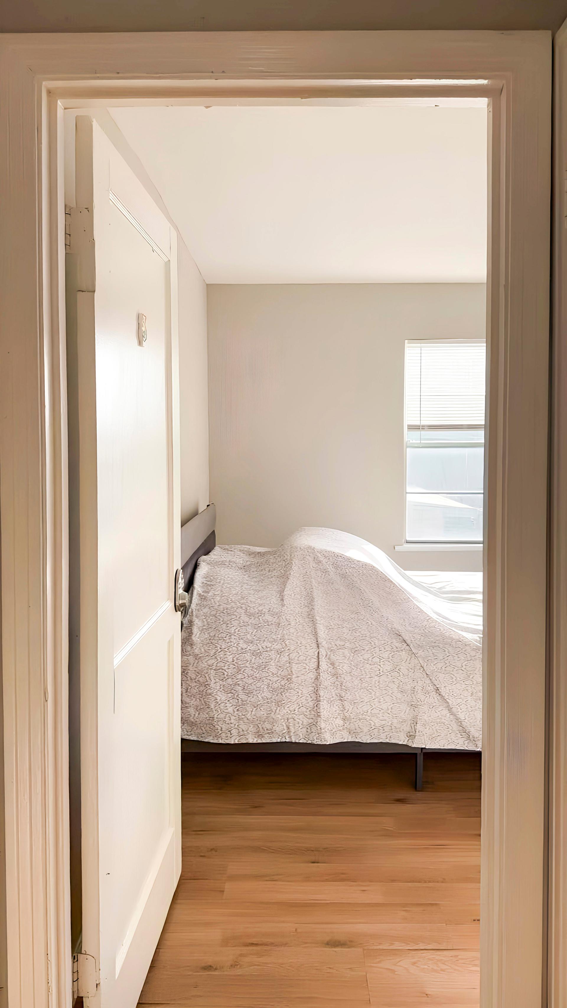 bedroom, detected:bed