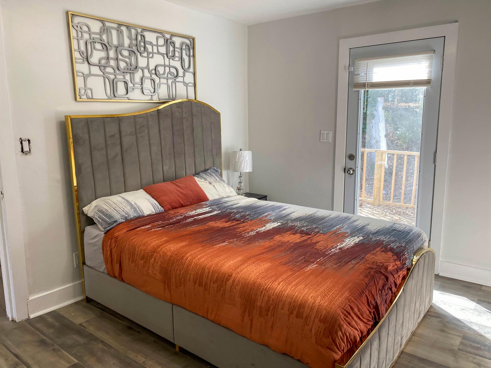 bedroom, detected:bed