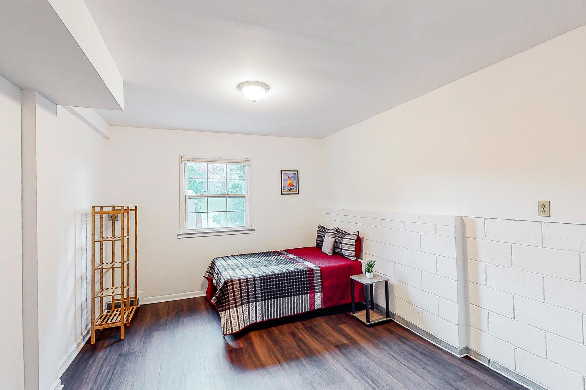 bedroom, detected: window blind, bed