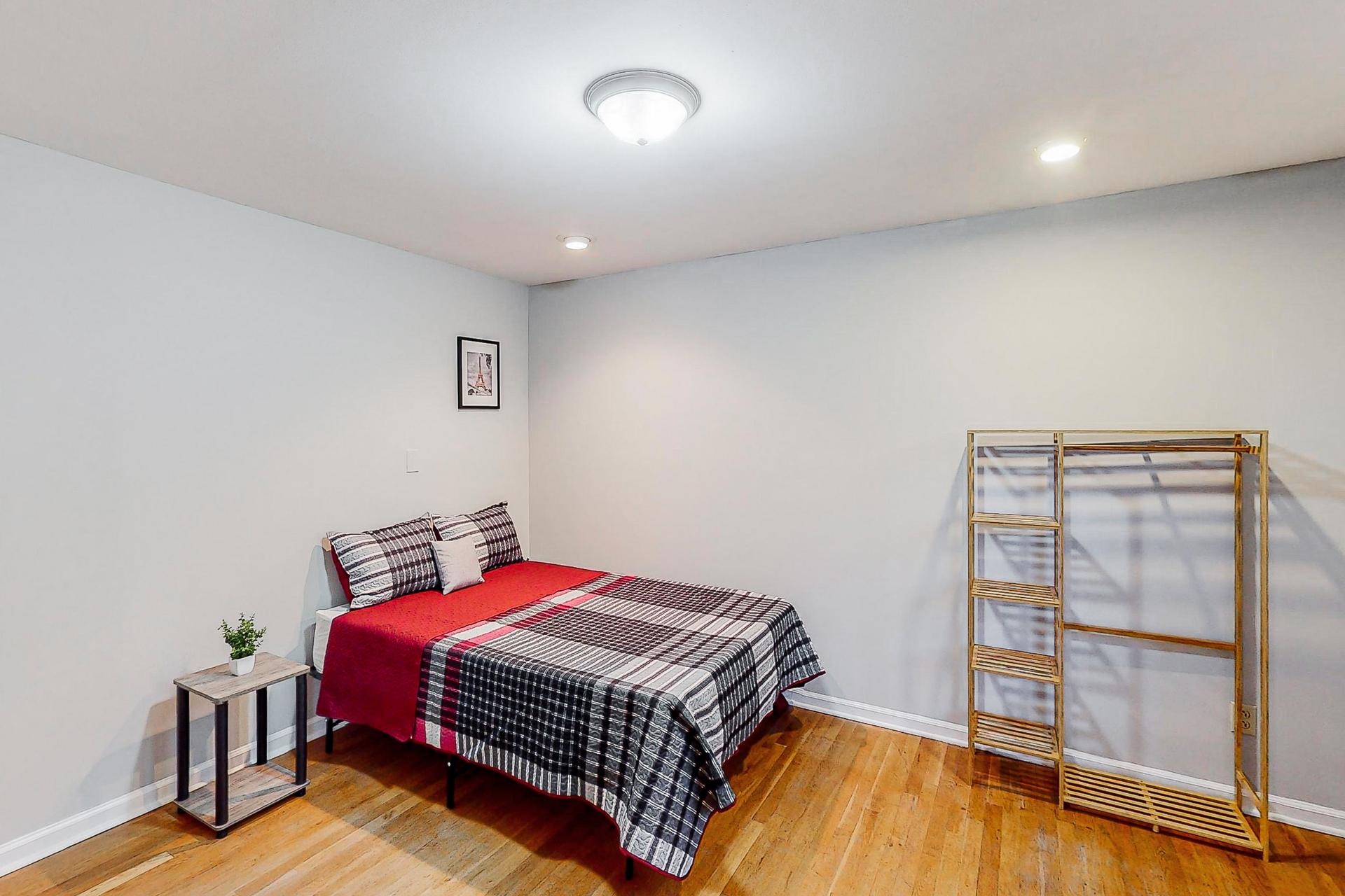 bedroom, detected: bed