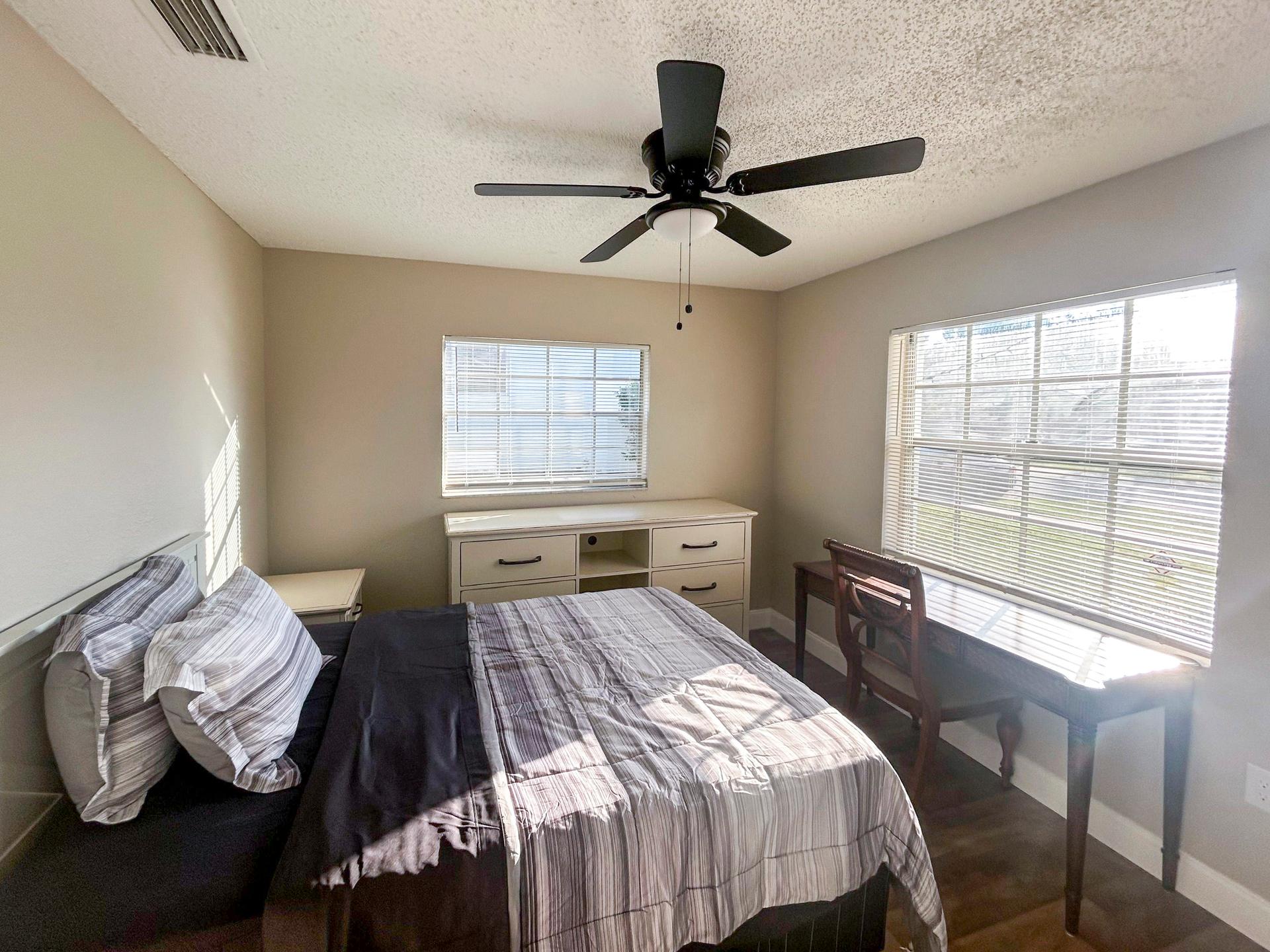 bedroom, detected:ceiling fan, bed, window blind