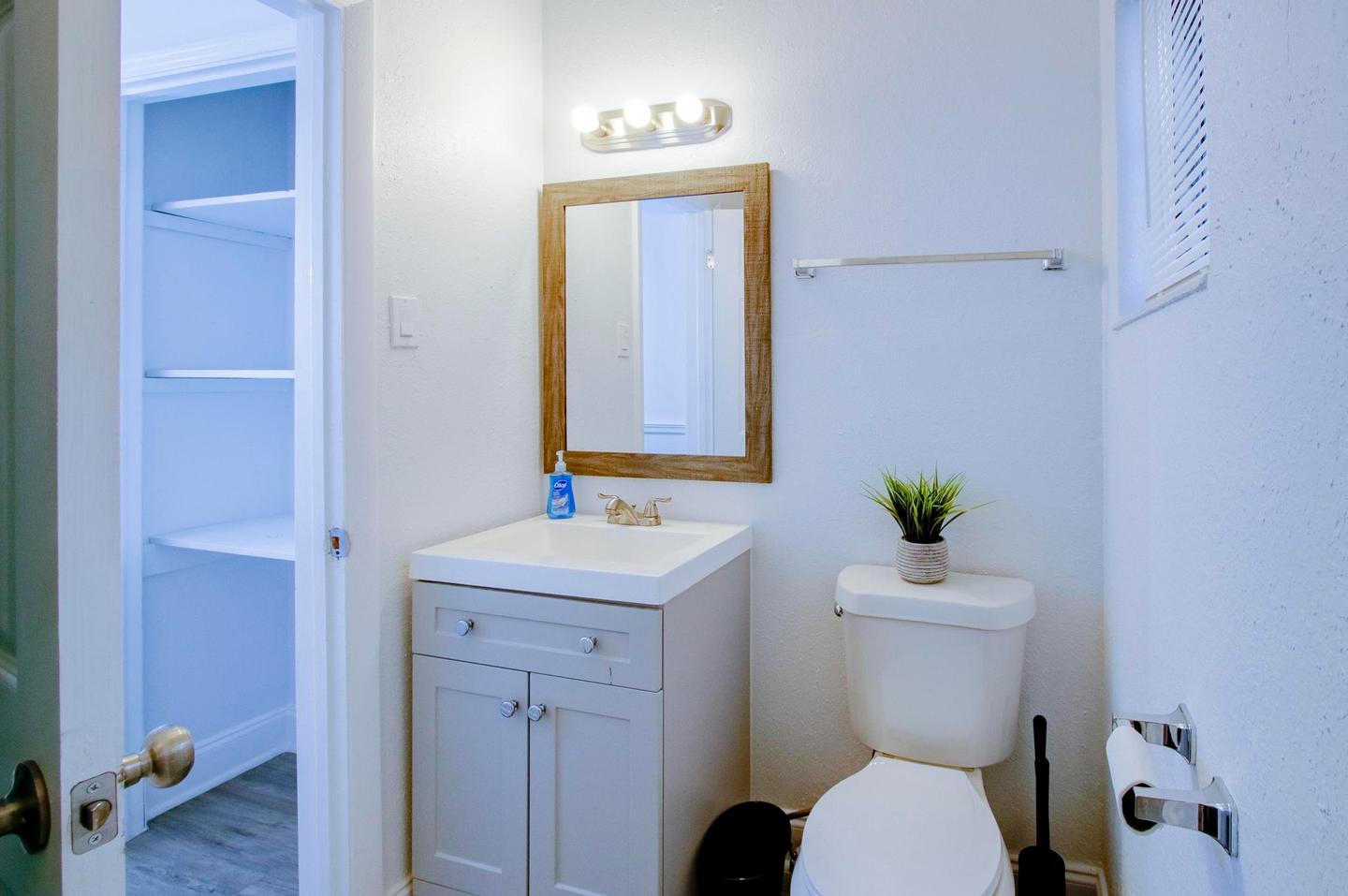 Bathroom 4