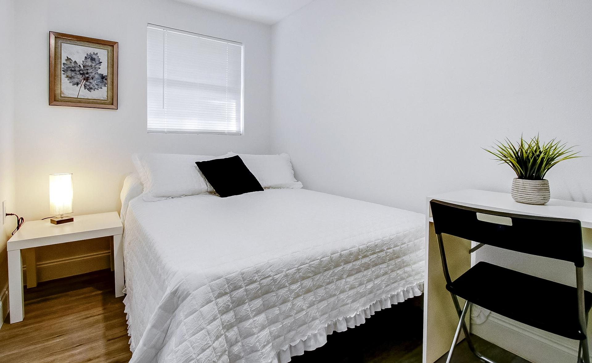 bedroom, detected: bed