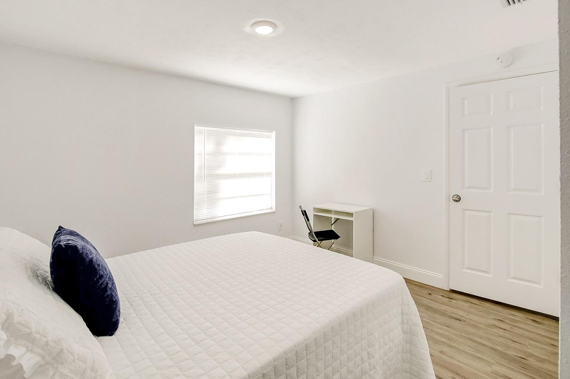 bedroom, detected: bed
