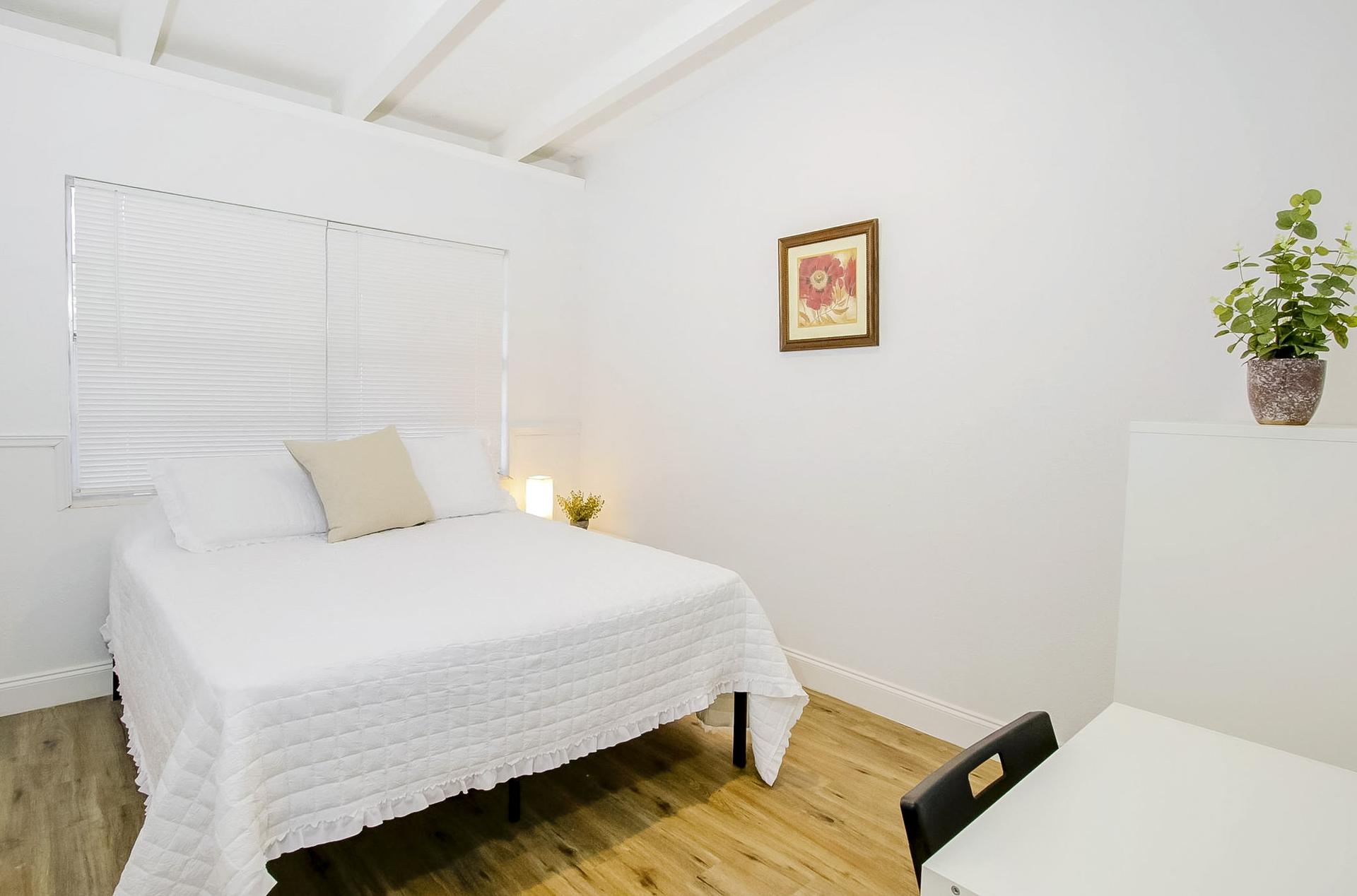 bedroom, detected: bed