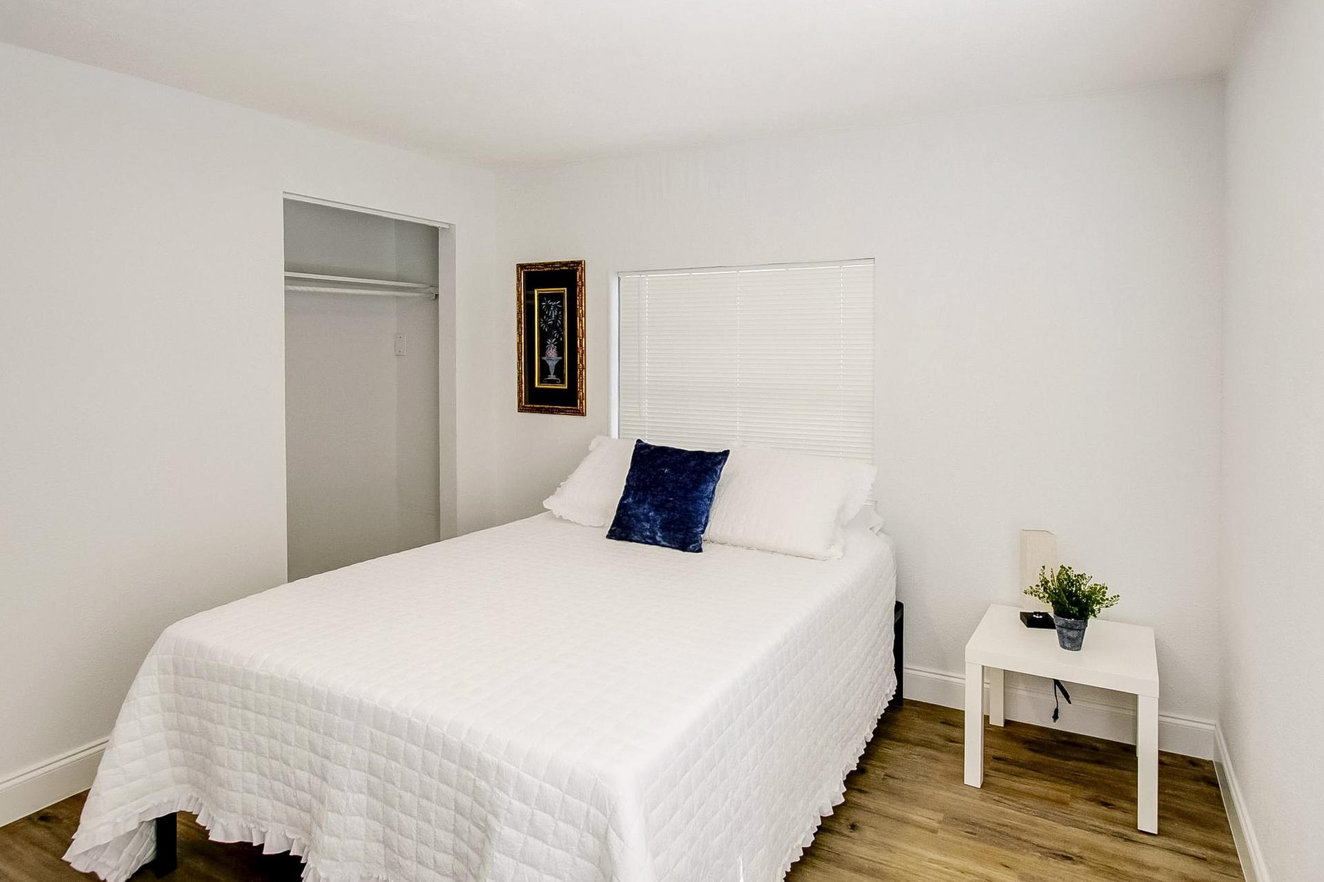 bedroom, detected: bed