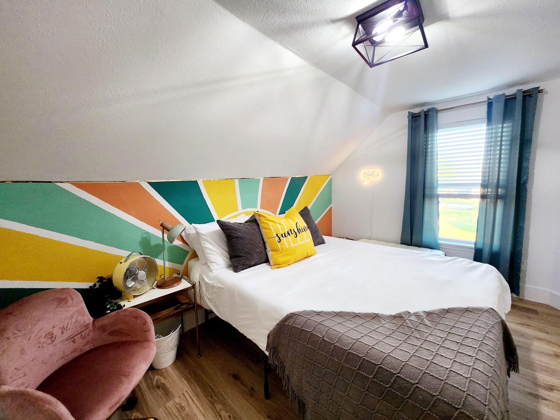 queen size bed- sheets are not included