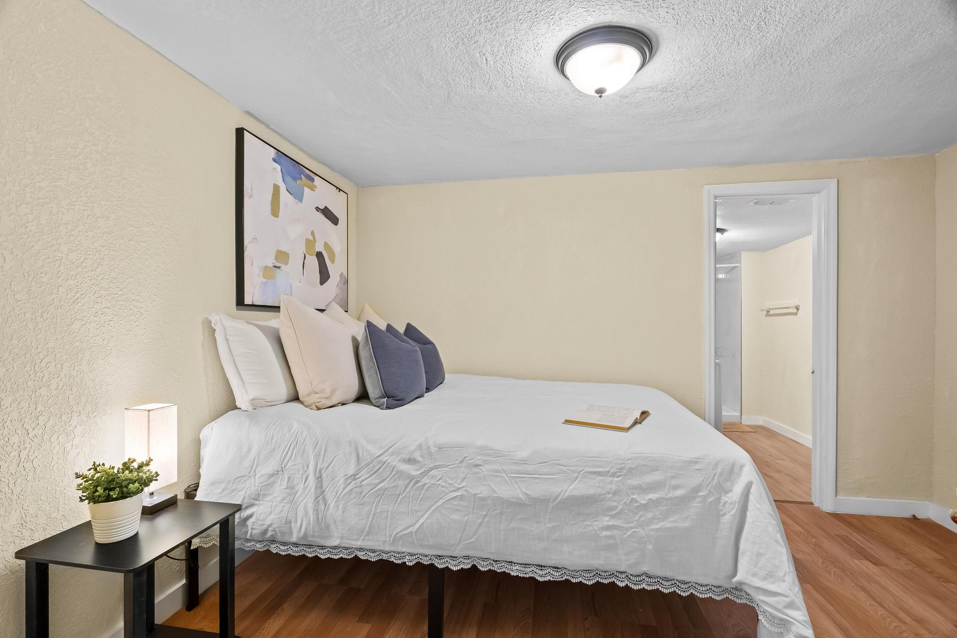 bedroom, detected: bed
