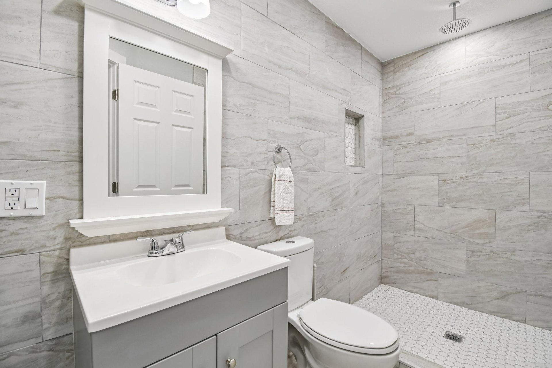 Rm 4 - Private Bathroom