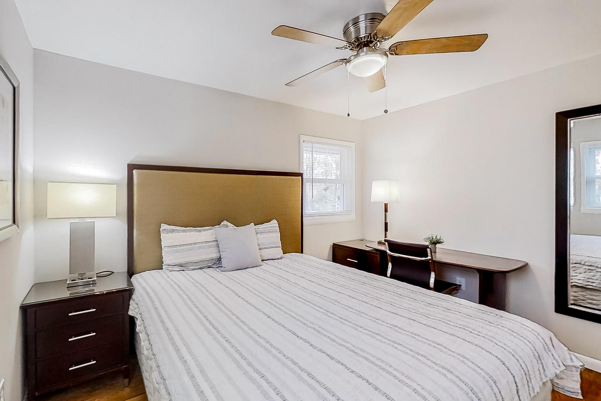 bedroom, detected: ceiling fan, bed, window blind