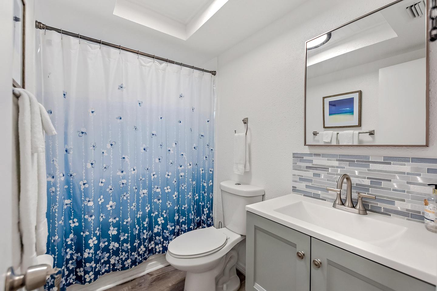 Bathroom(s)