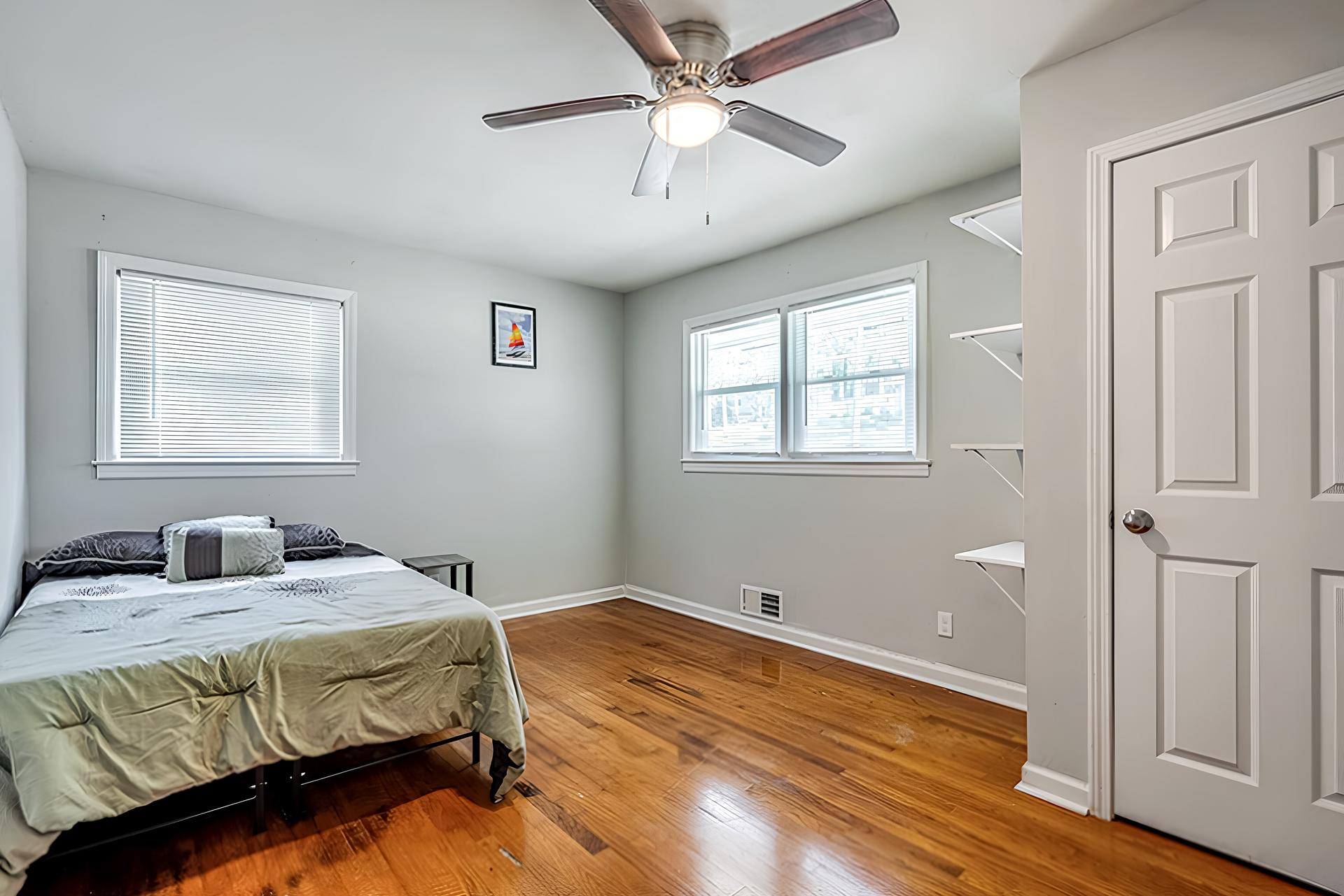 bedroom, detected: ceiling fan, window blind, bed