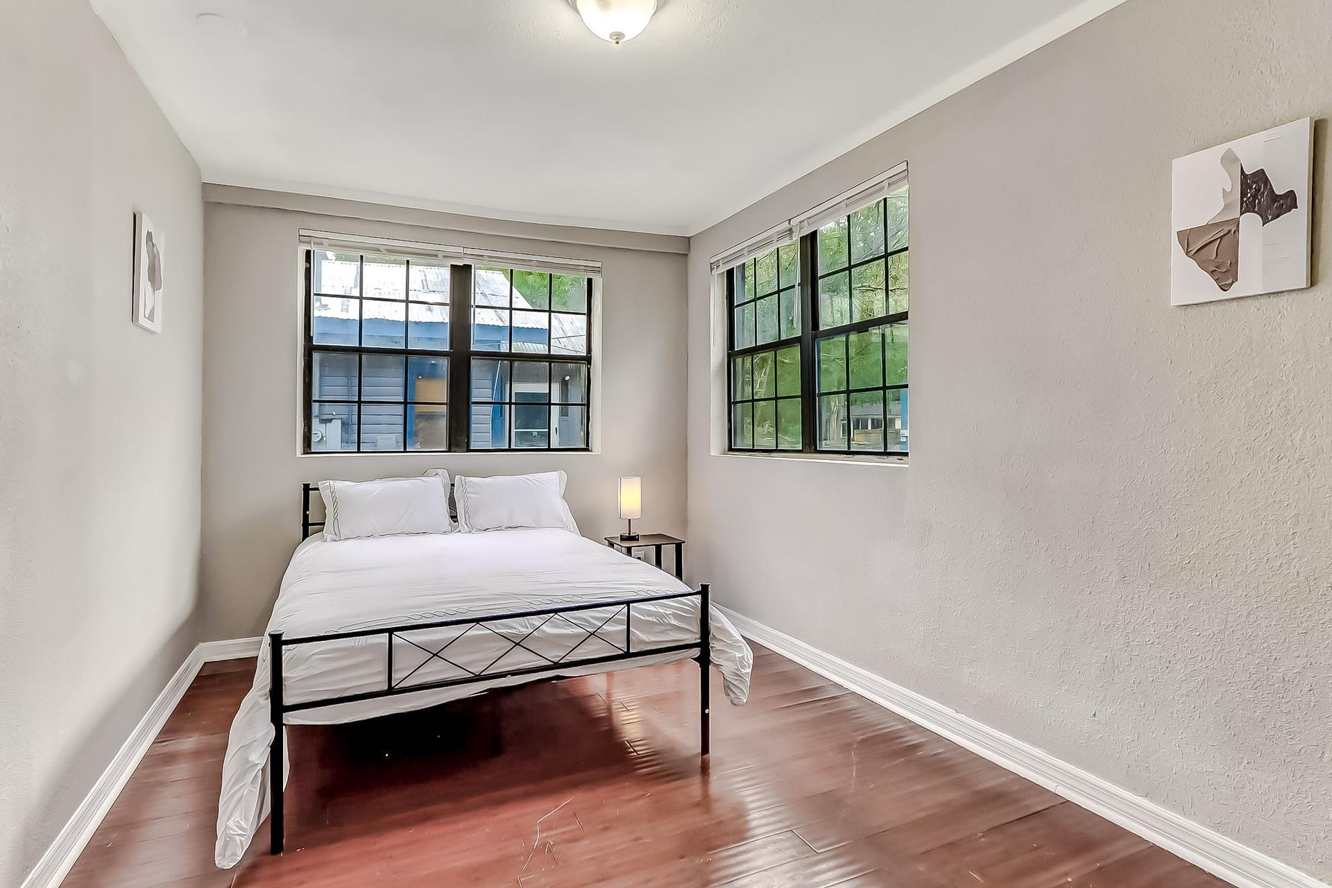bedroom, detected: bed