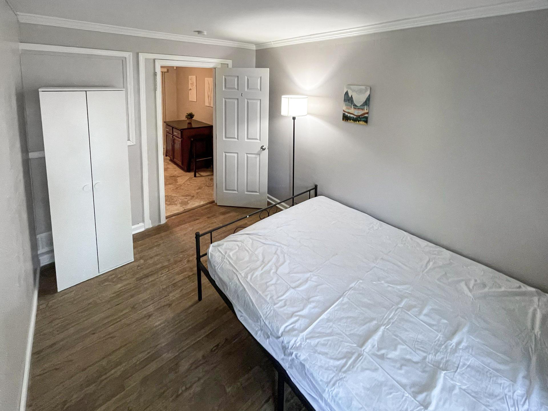 bedroom, detected: bed