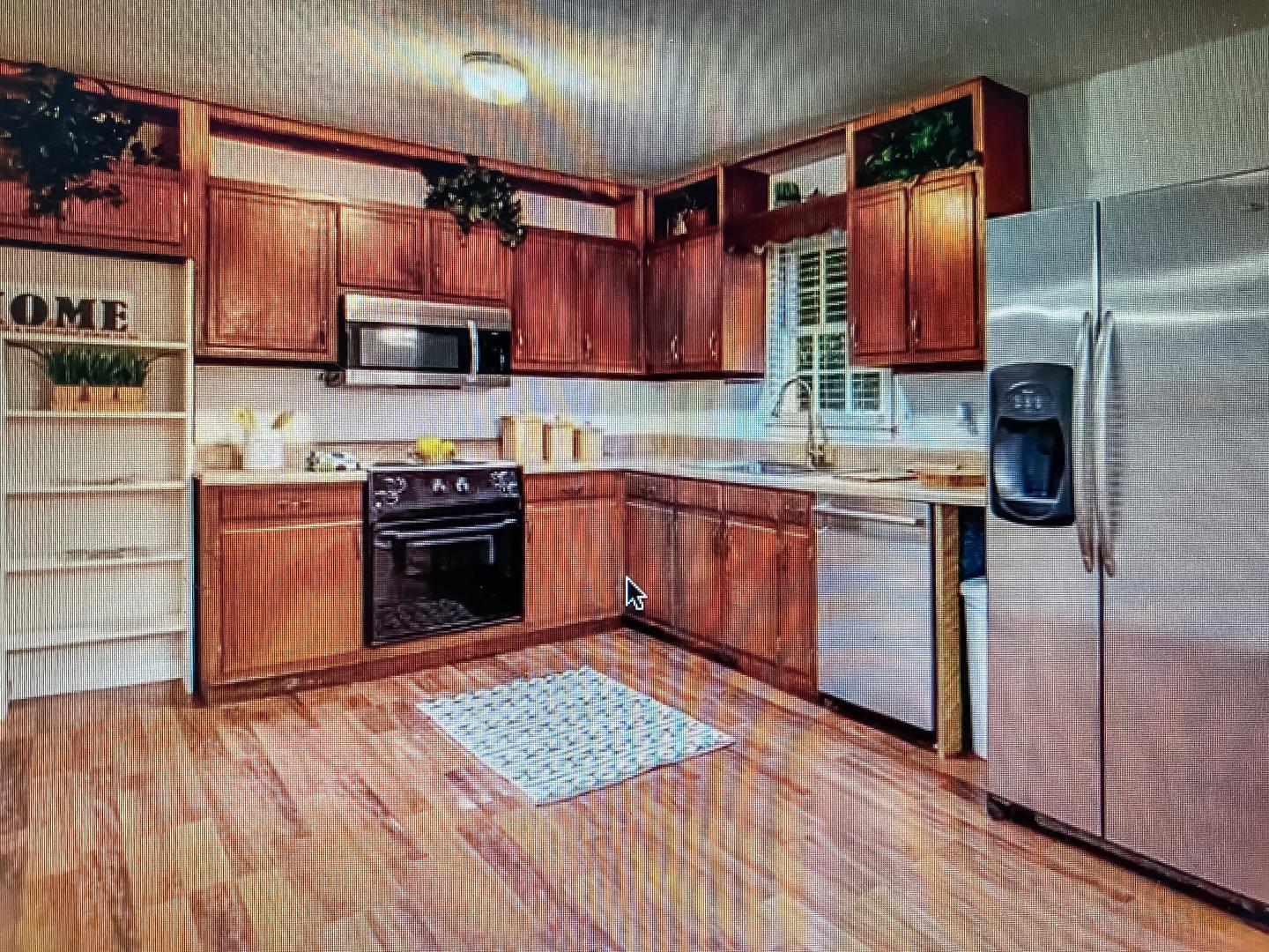 Common spaces including the kitchen