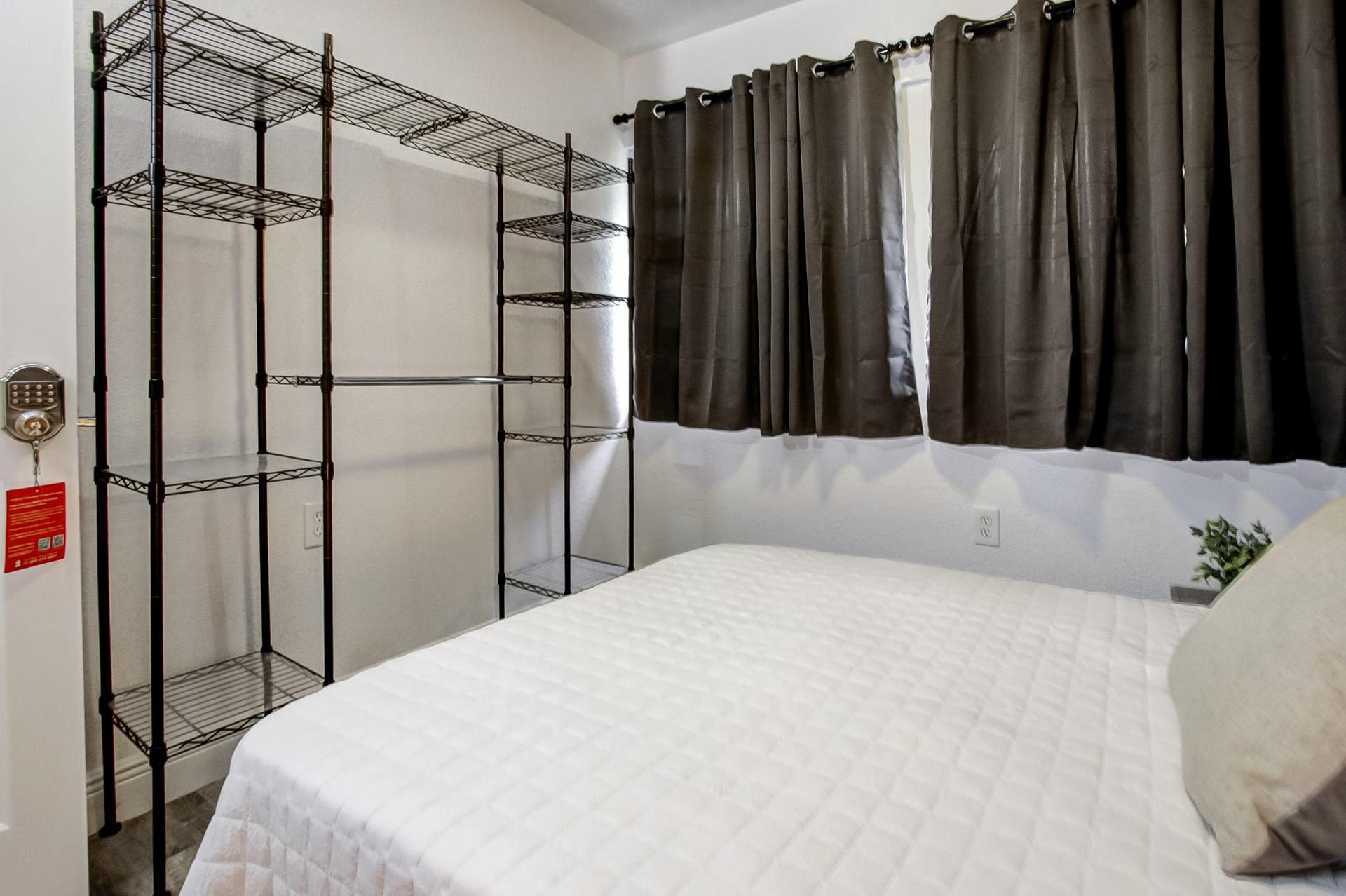 bedroom, detected: bed
