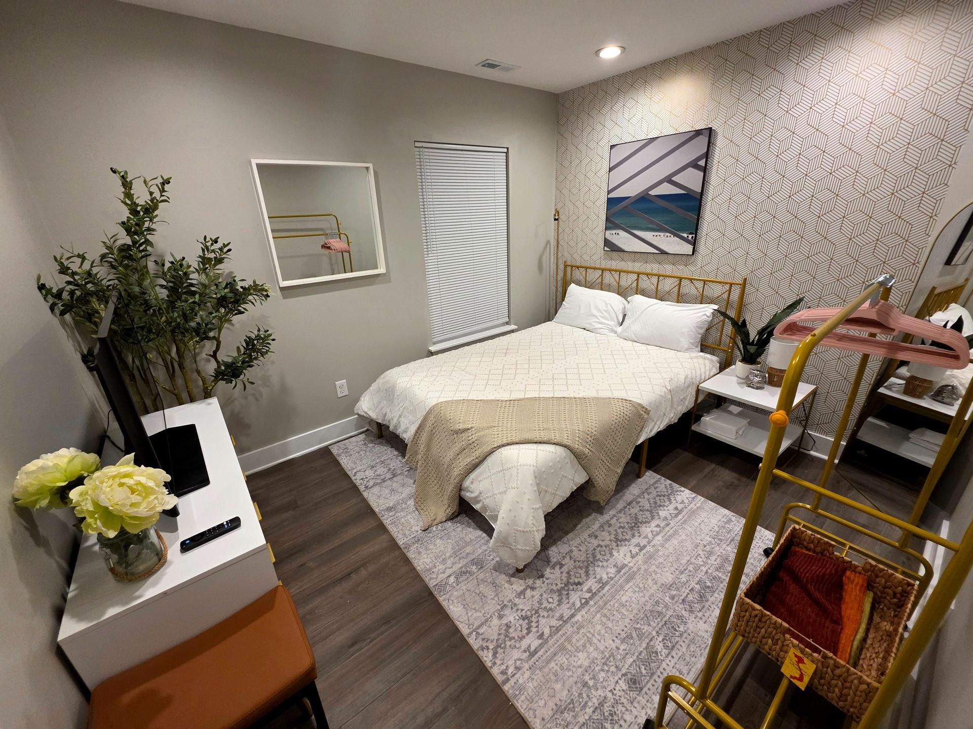 Fully decorated and Stylish room