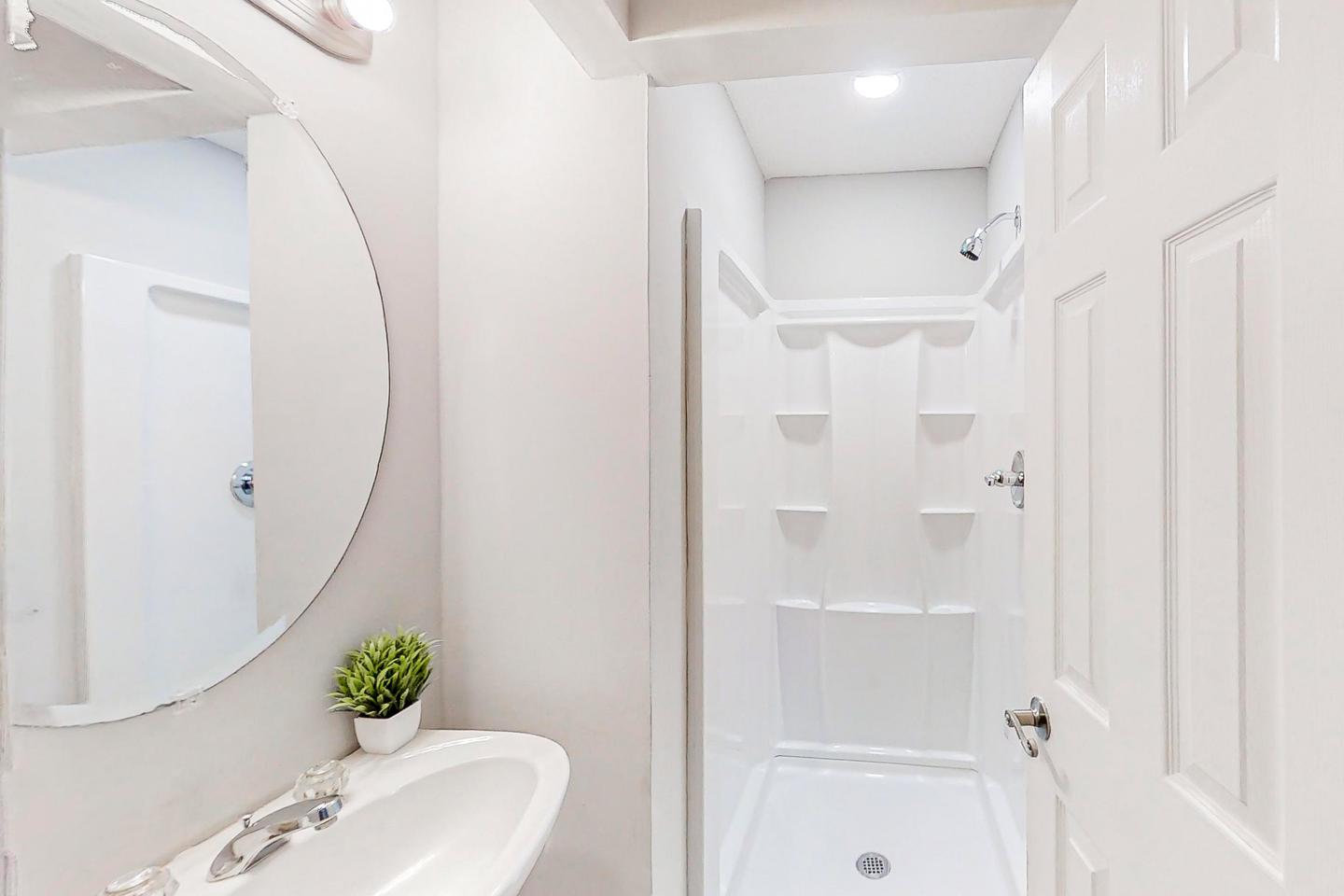 Bathroom(s)