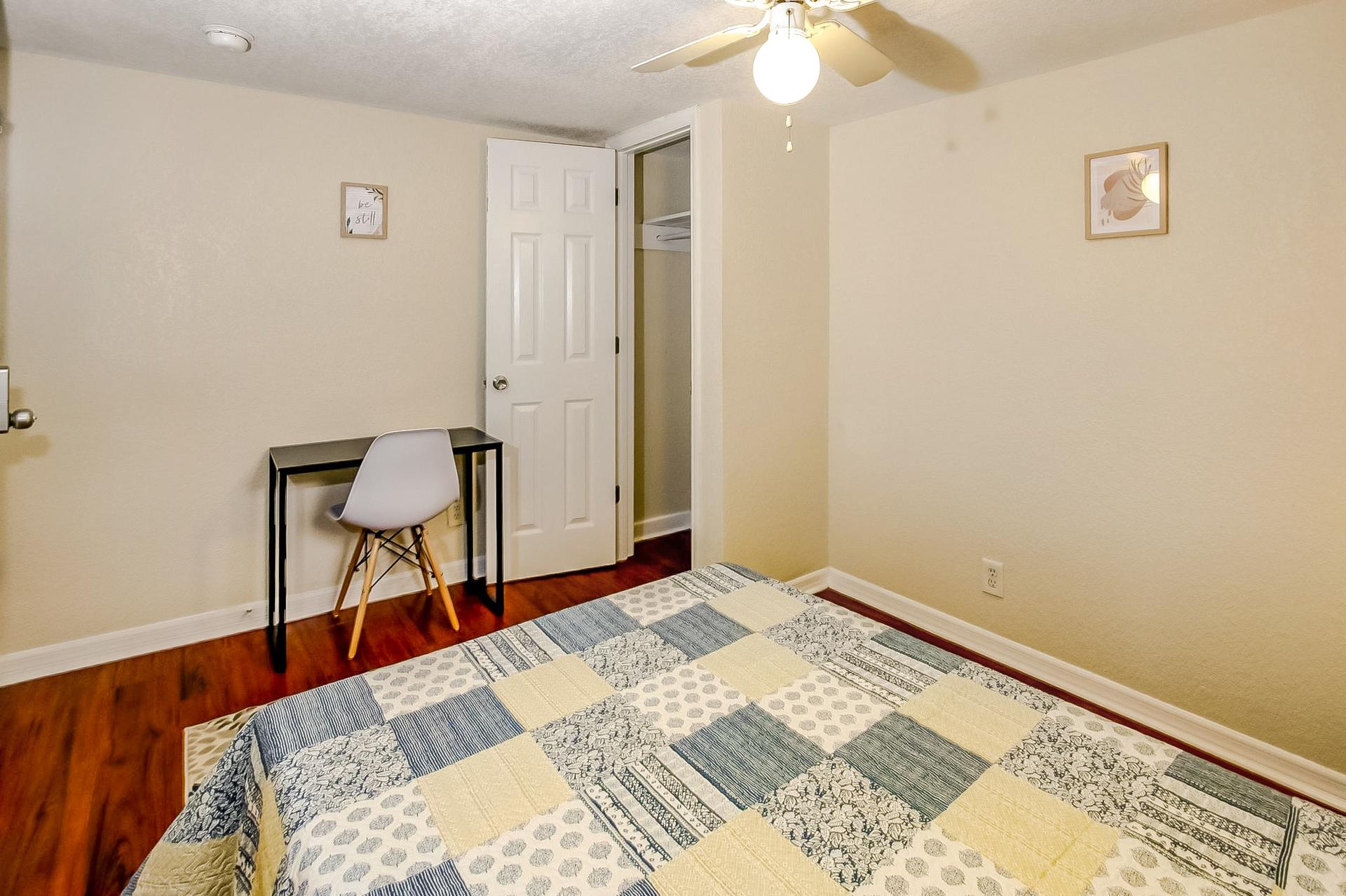 bedroom, detected: ceiling fan, bed