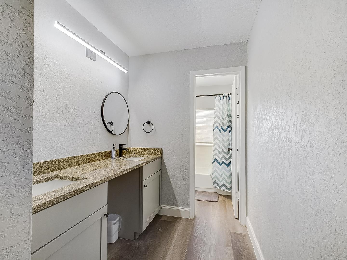 Bathroom(s)