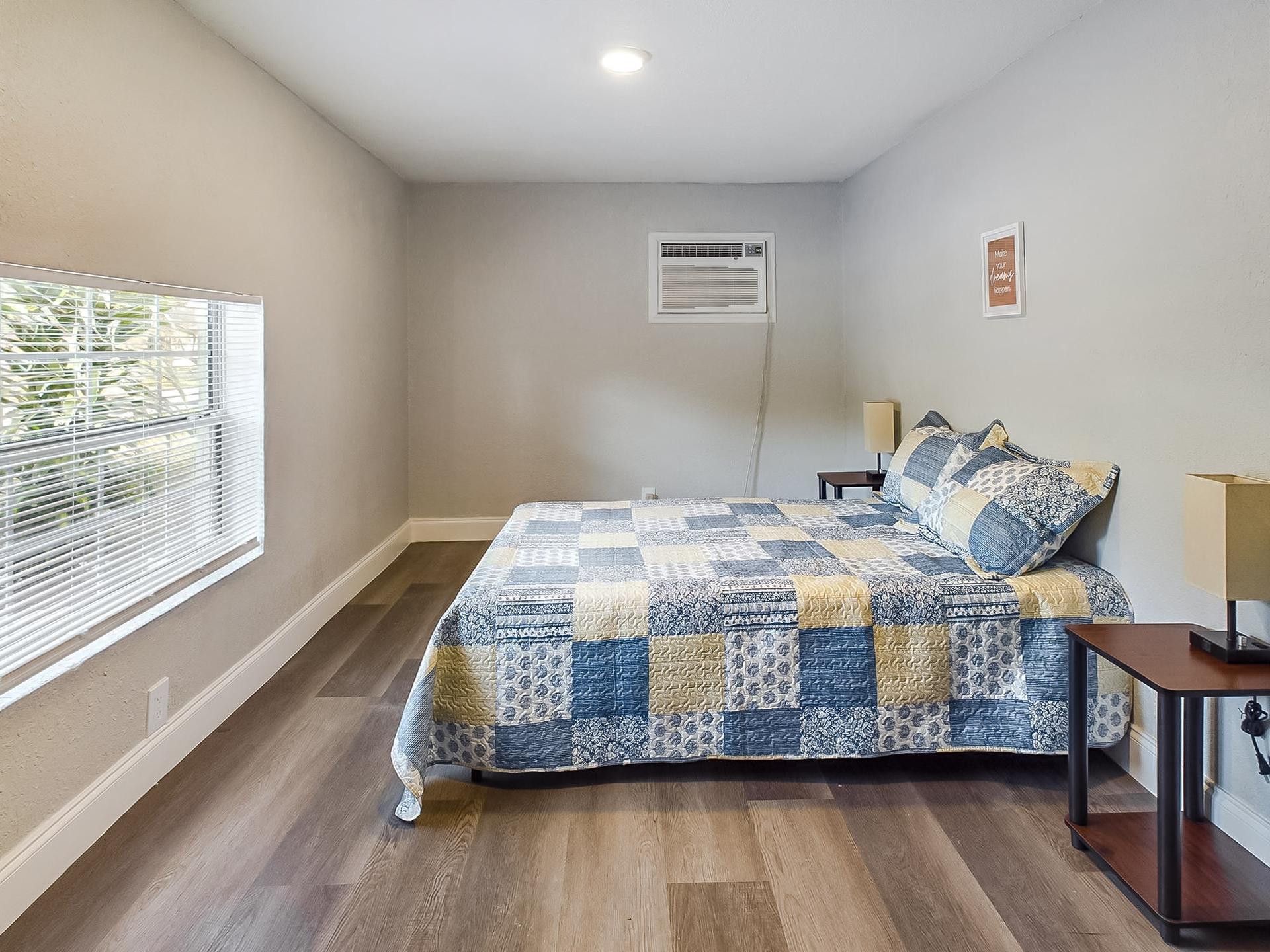 bedroom, detected:bed, window blind