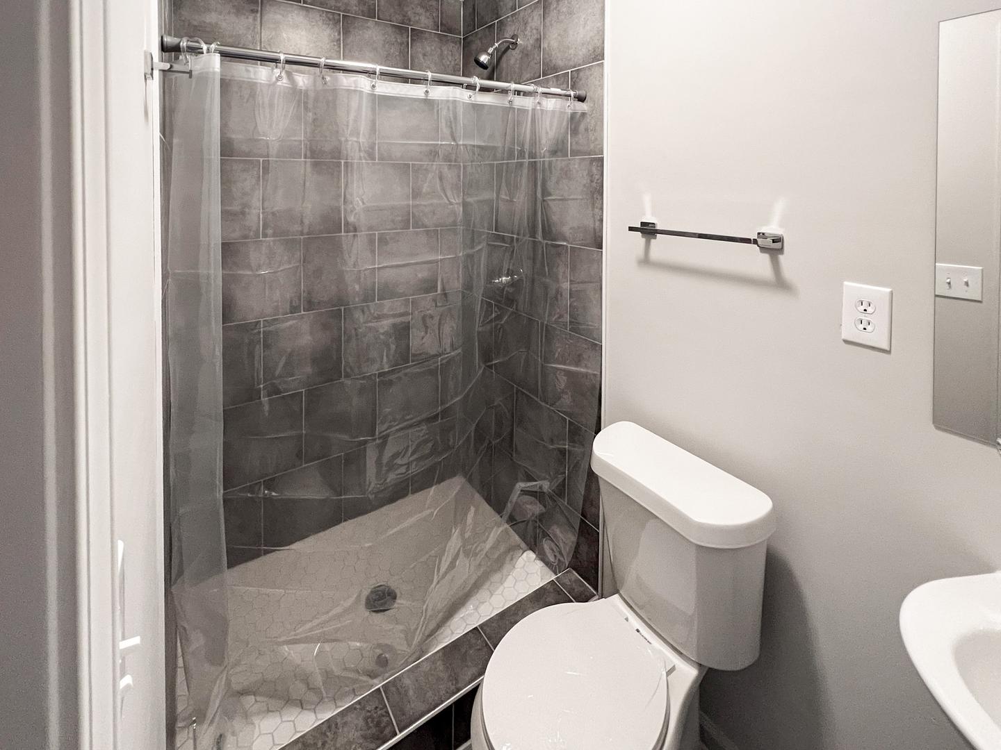 Bathroom(s)