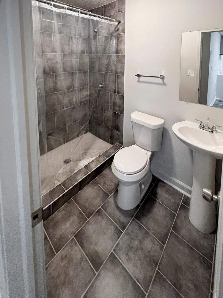 Bathroom(s)