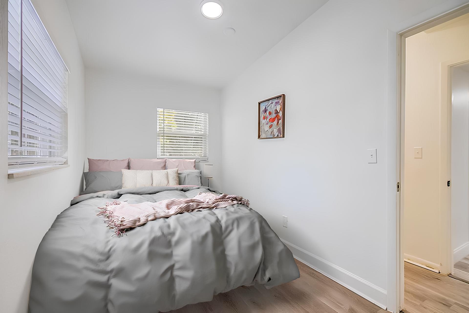bedroom, detected: bed