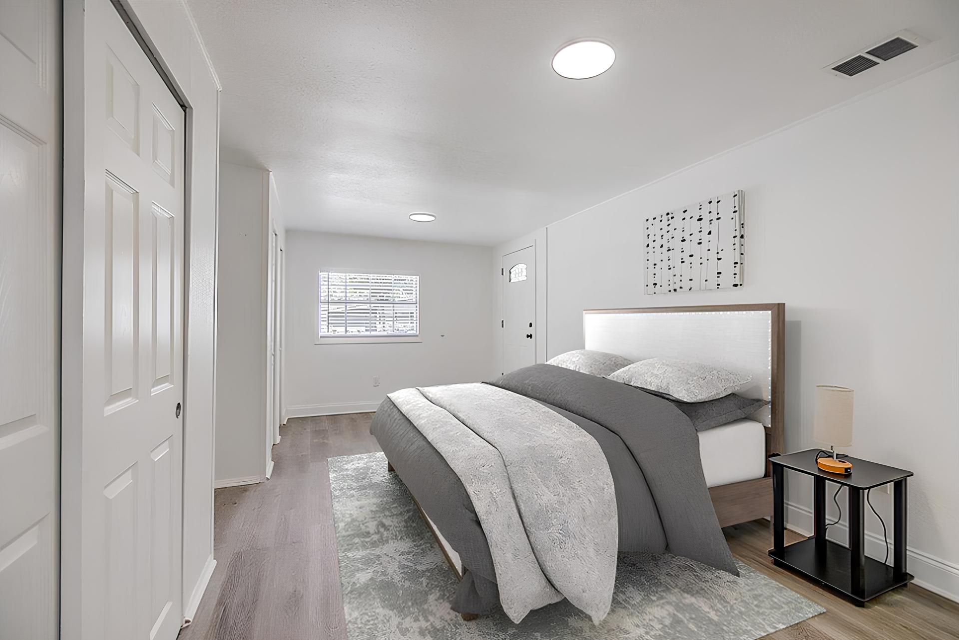 This photo has been virtually staged. Not all furnishings seen will be included. Please view the virtual tour.