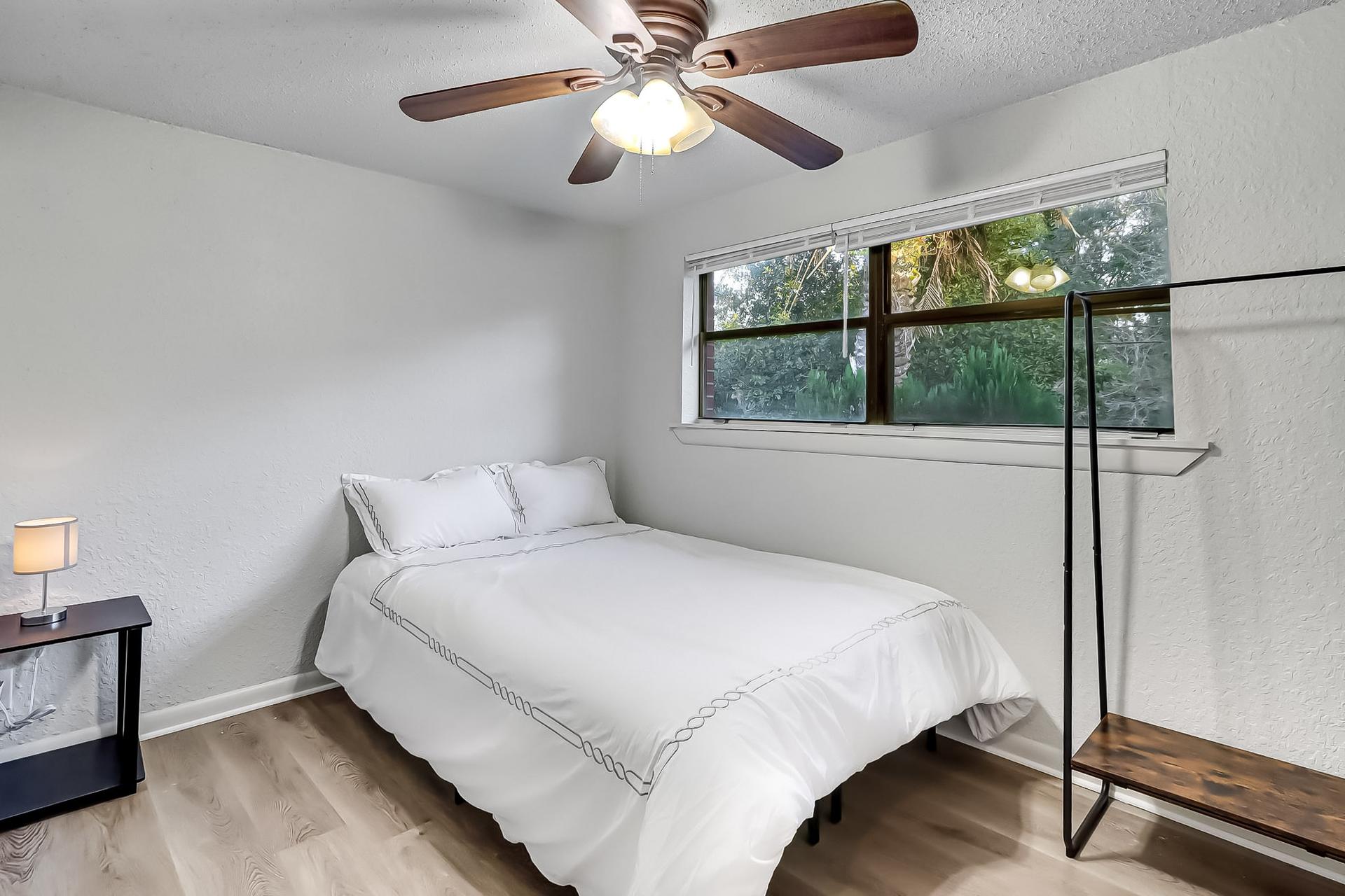 bedroom, detected: ceiling fan, window blind, bed