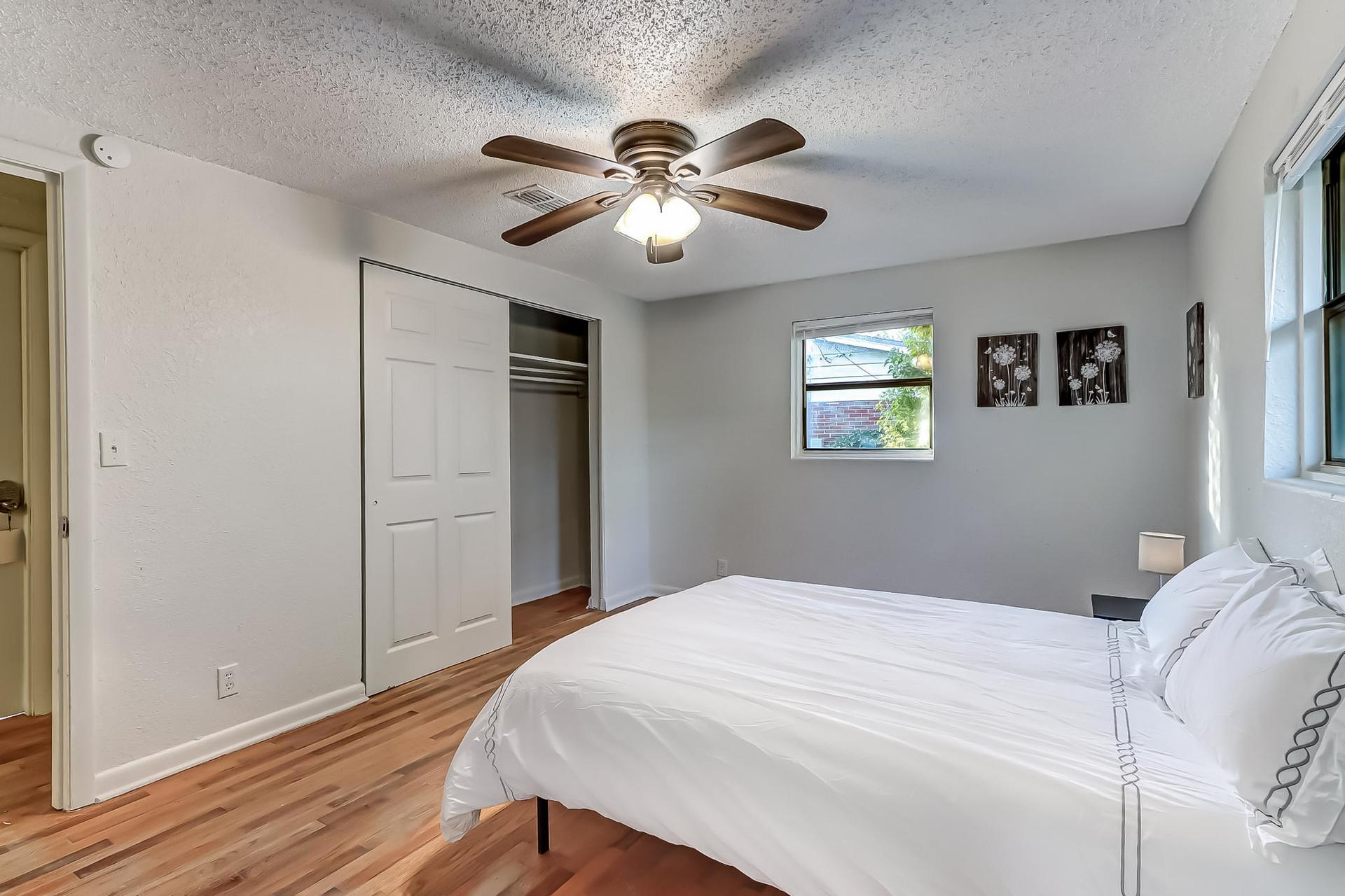 bedroom, detected: ceiling fan, window blind, bed